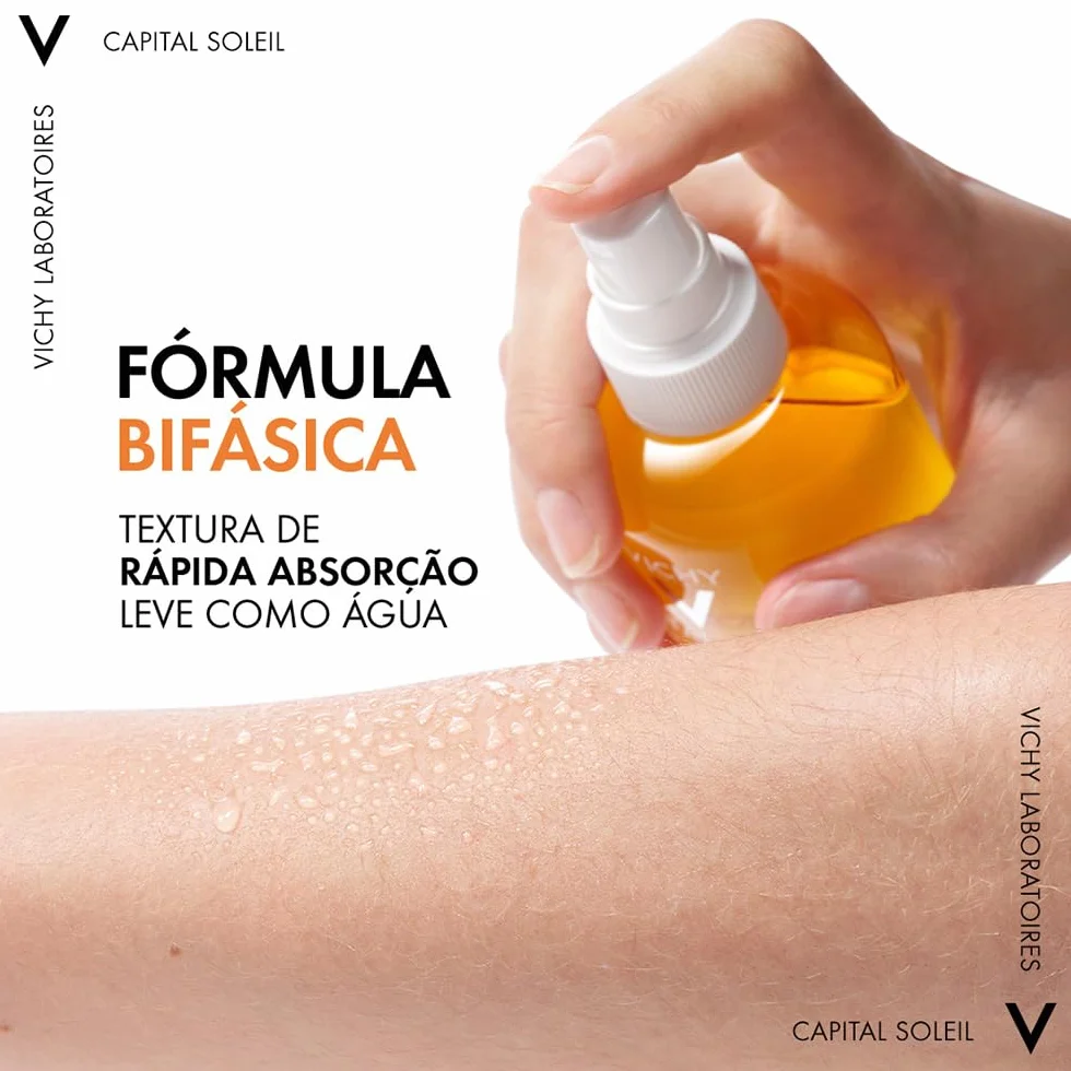 Vichy, Capital Soleil, Eau de Protection Solaire SPF50, Formule Hydratante, Enrichie en Acide Hyaluronique, Convient aux Peaux Sensibles, 200 ml