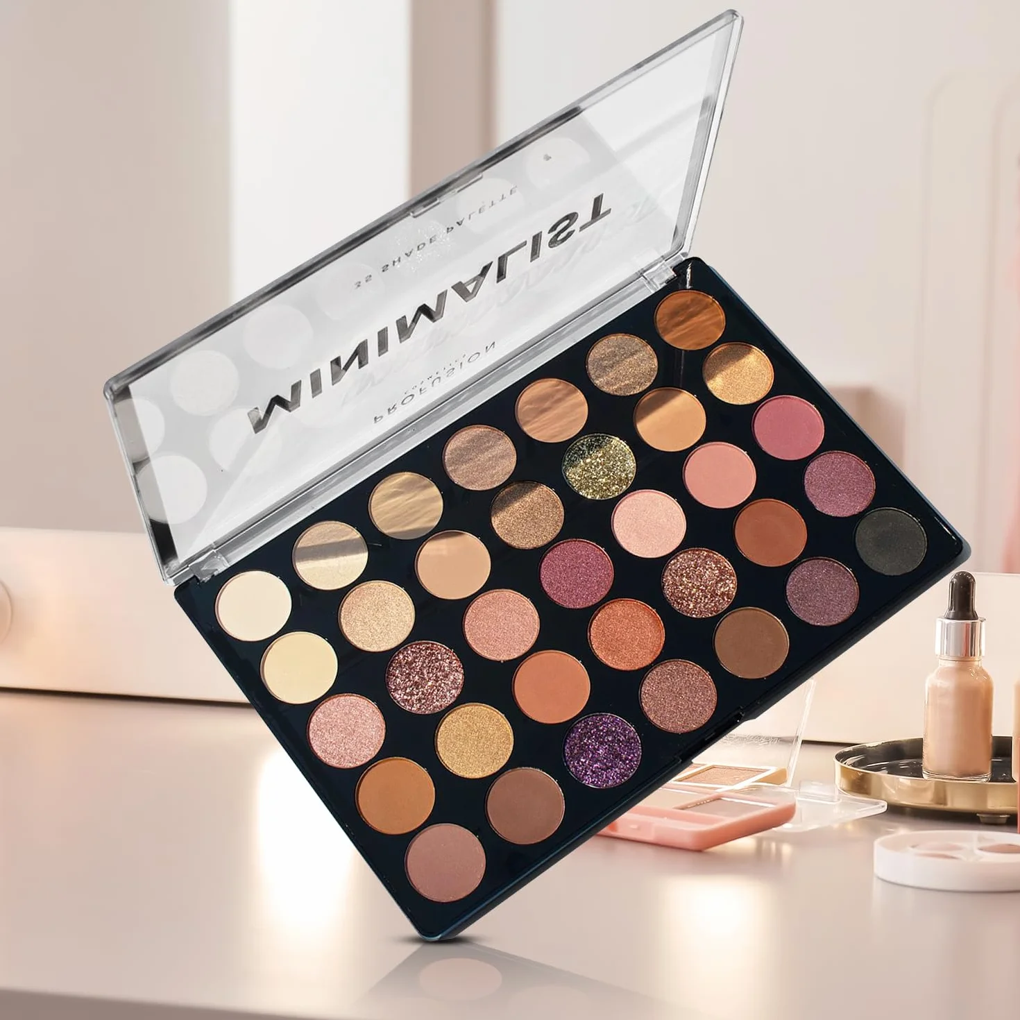 Profusion Cosmetics Palette de fards à paupières minimaliste de 35 nuances, soyez créatif avec des nuances nude mélangables et des finitions pailletées, palette de fards à paupières nude de qualité