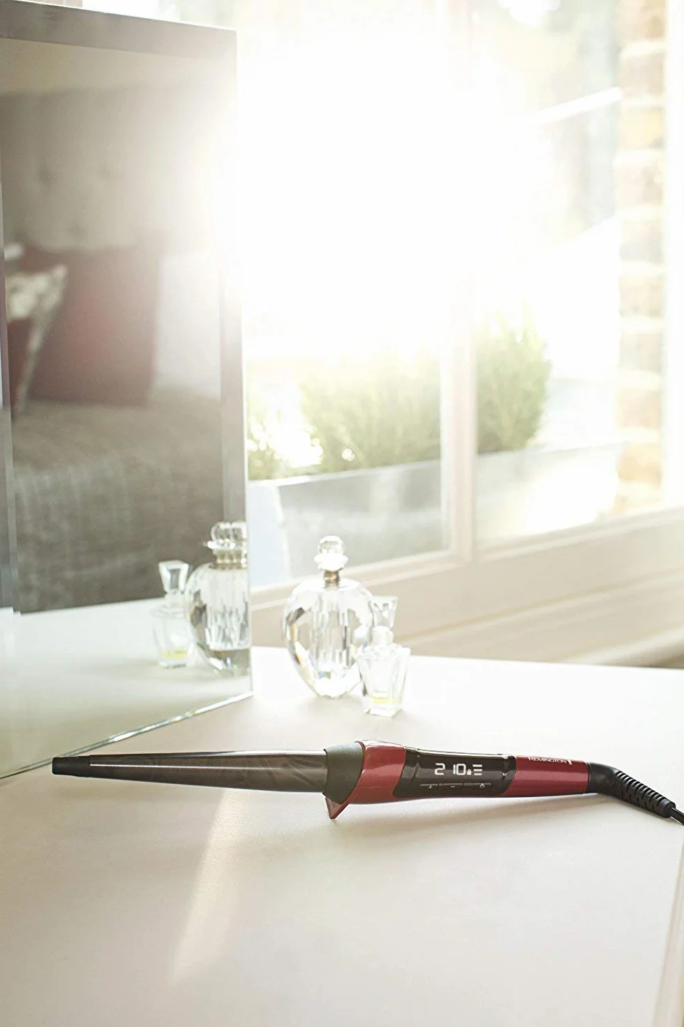Remington Fer à boucler CI96W1 Conique 13-25mm Céramique enrichi en Protéine de Soie Ecran LCD 11 réglages 120-220°C