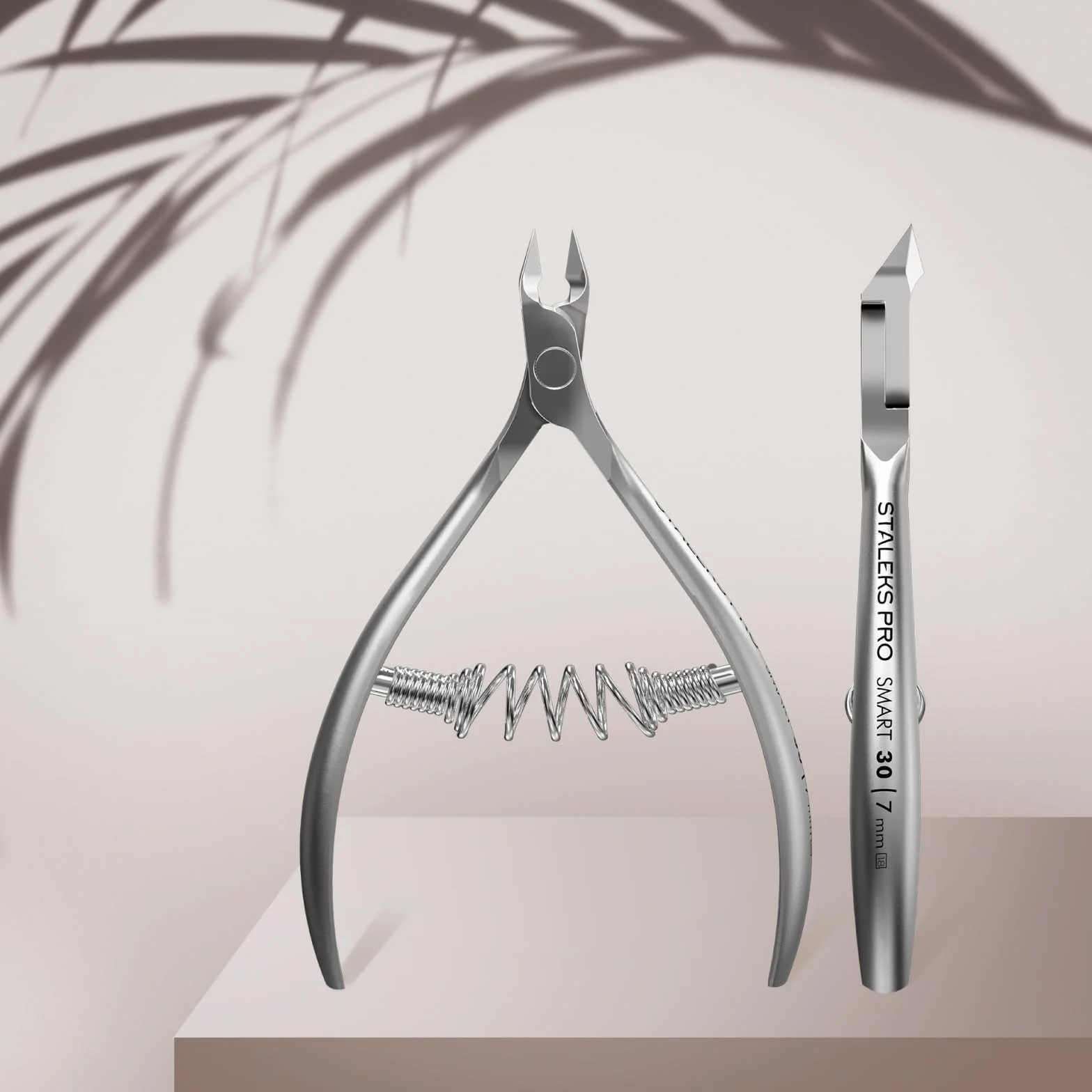 Staleks Pro Series - Smart 30 - Pince à cuticules professionnelle - Longueur de la lame 7 mm - NS-30-7