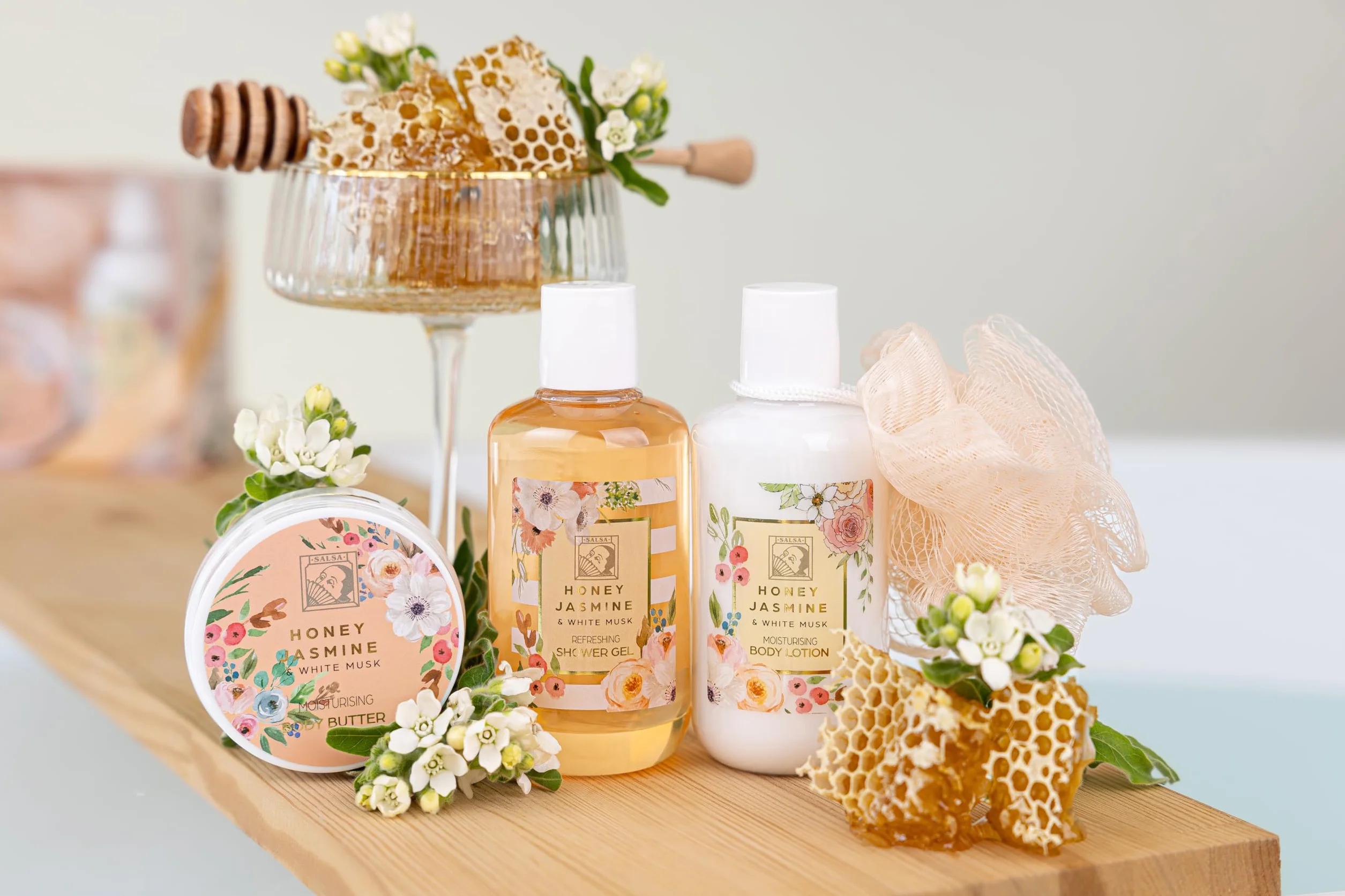 Accentra Set cadeau de douche HONEY JASMINE 4 pièces gel douche lotion beurre corps