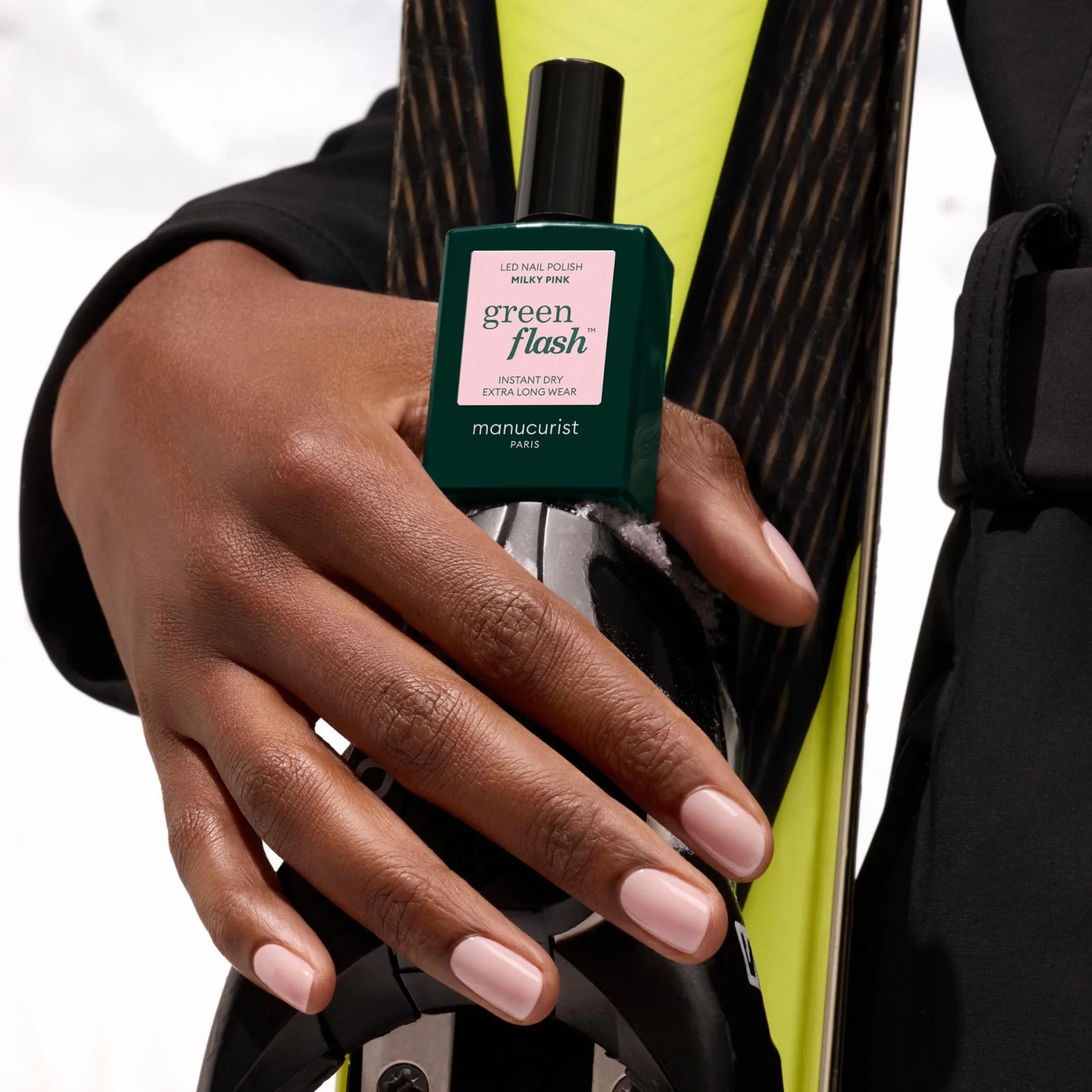 Manucurist Vernis Semi Permanent Rose Laiteux Green Flash Milky Pink 15 ml 12-Free Bio Sourcé
