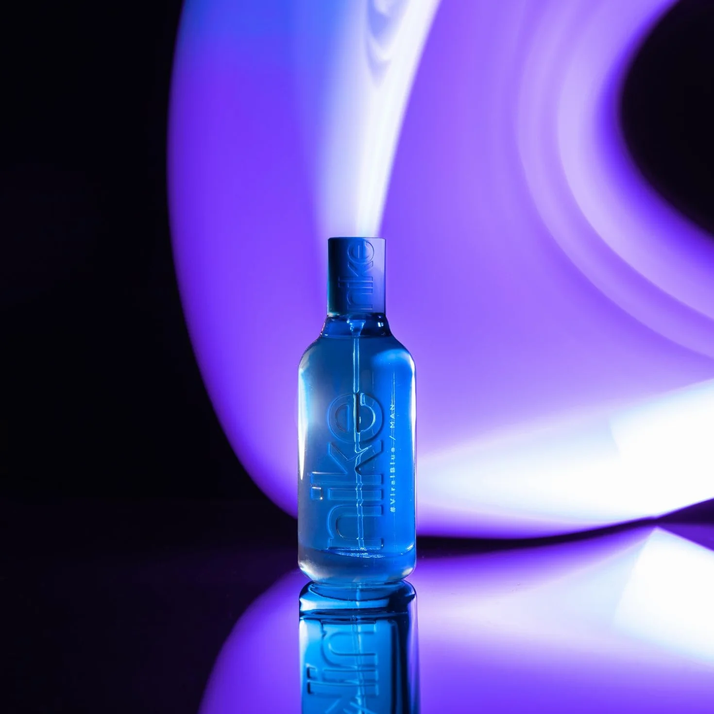 NIKE - Viral Blue 150 ml, Eau de Cologne pour homme, Parfum en vaporisateur, Eau de Toilette naturelle et masculine, Parfum d'agrumes, Frais, Inoubliable et Longue Durée