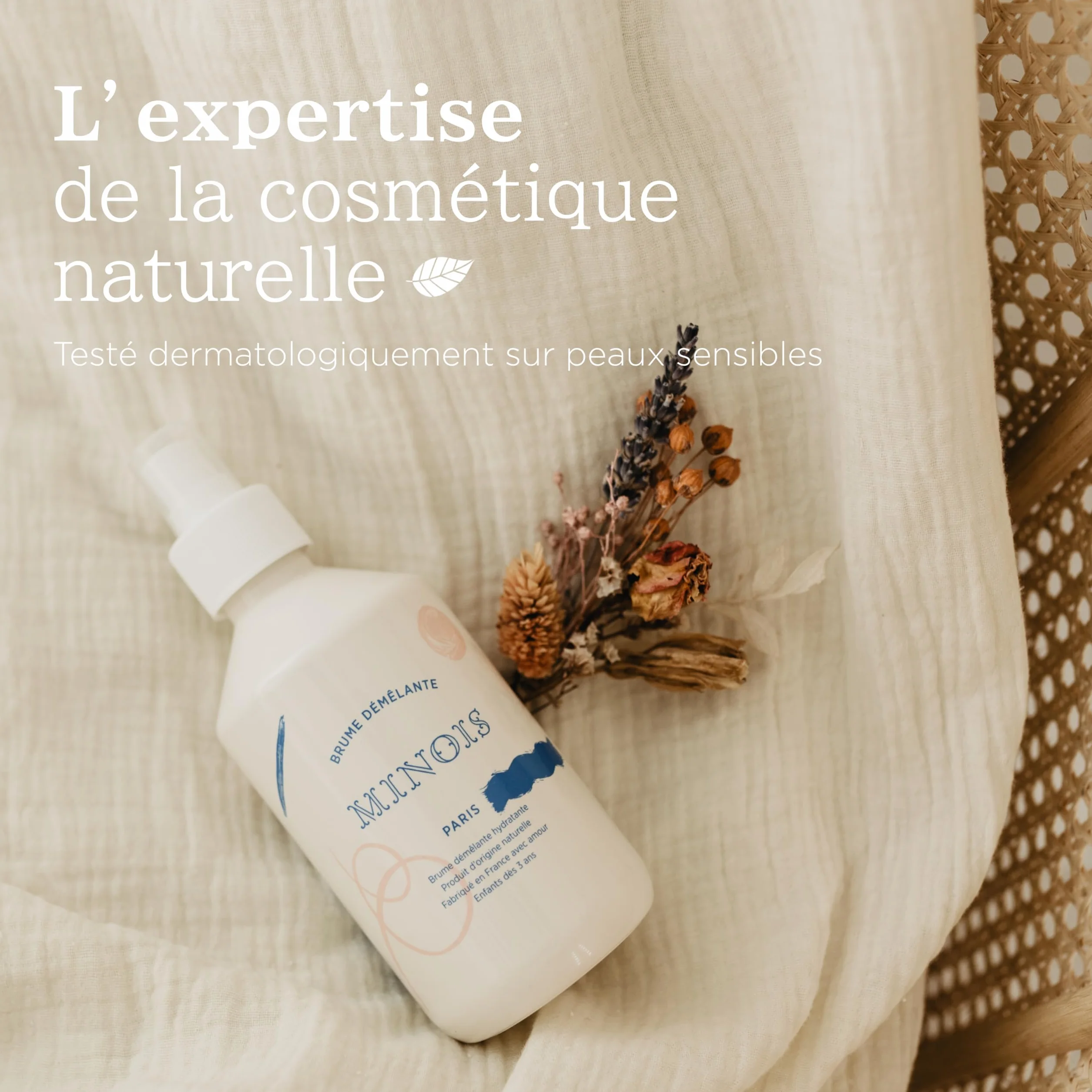 Minois Paris Brume Démêlante Enfant Tous Types de Cheveux Sans Rinçage 300ML Hydrate et Fortifie 98% Ingrédients d'Origine Naturelle Made in France