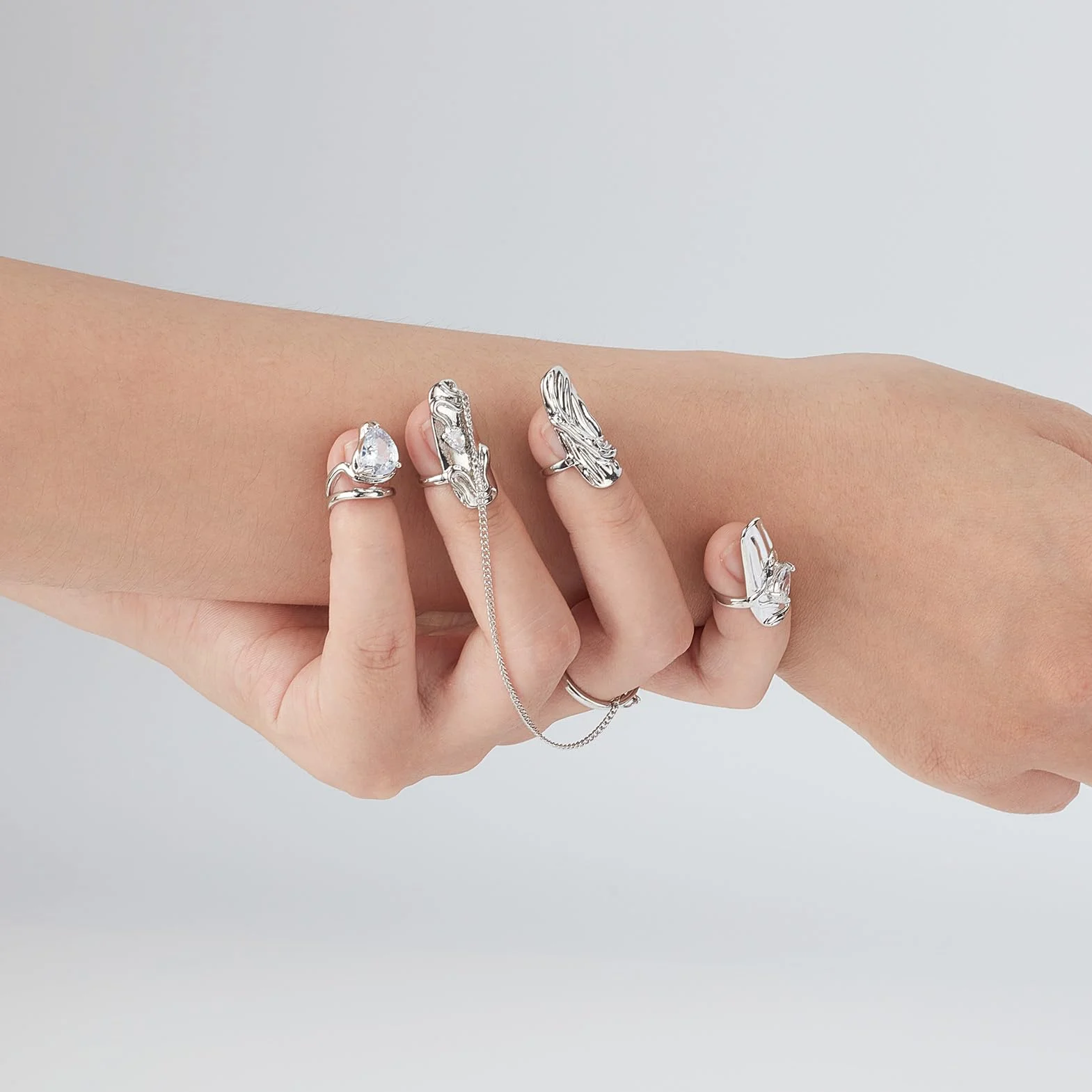 NICENEEDED 4 PCS Punk Silver Fingertip Protective Nail Ring Set Anneau D'Ongle à Ouverture Réglable pour Femme