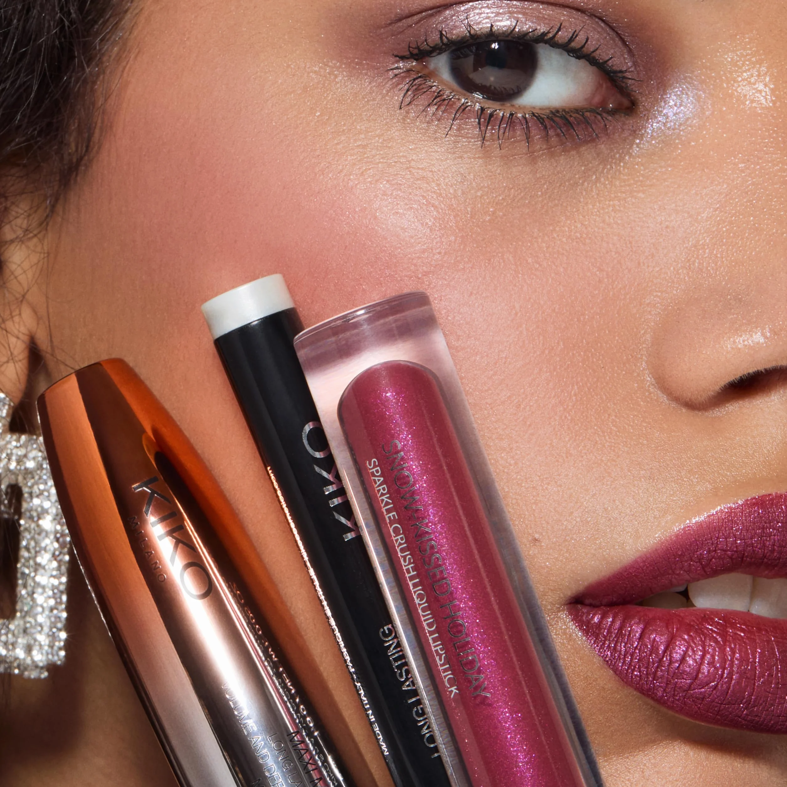 KIKO Milano Snow-Kissed Holiday Glam-Faves Make Up Gift Set, Coffret Cadeau Maquillage: Mascara Effet Volumateur, Rouge À Lèvres De Mat À Scintillant Et Ombre À Paupières En Stick