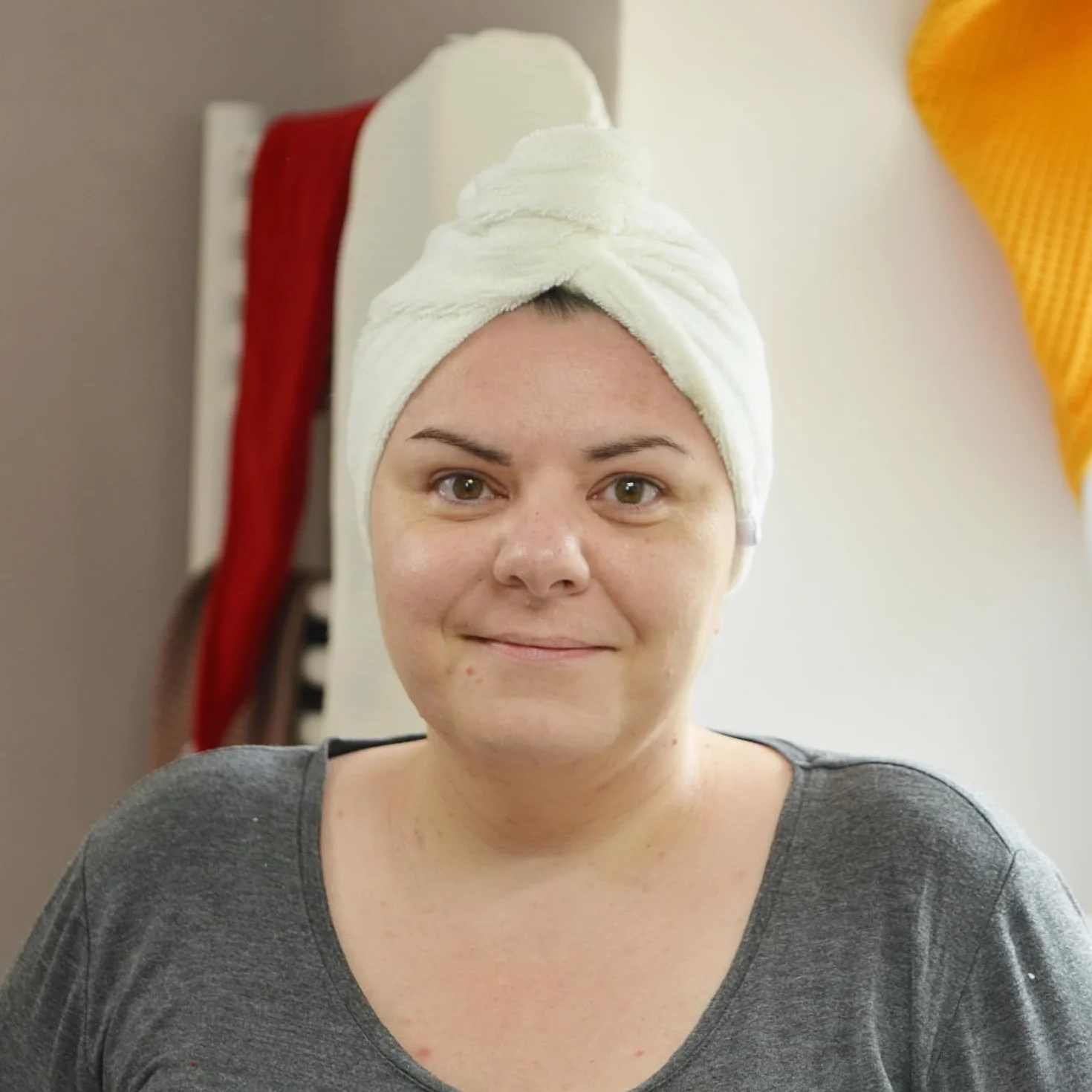 Serviette Cheveux Micro-éponge Bambou x2 - Absorbante Douce Séchage Rapide Turban Fixation Bouton Fabrication française Ecru Cappuccino