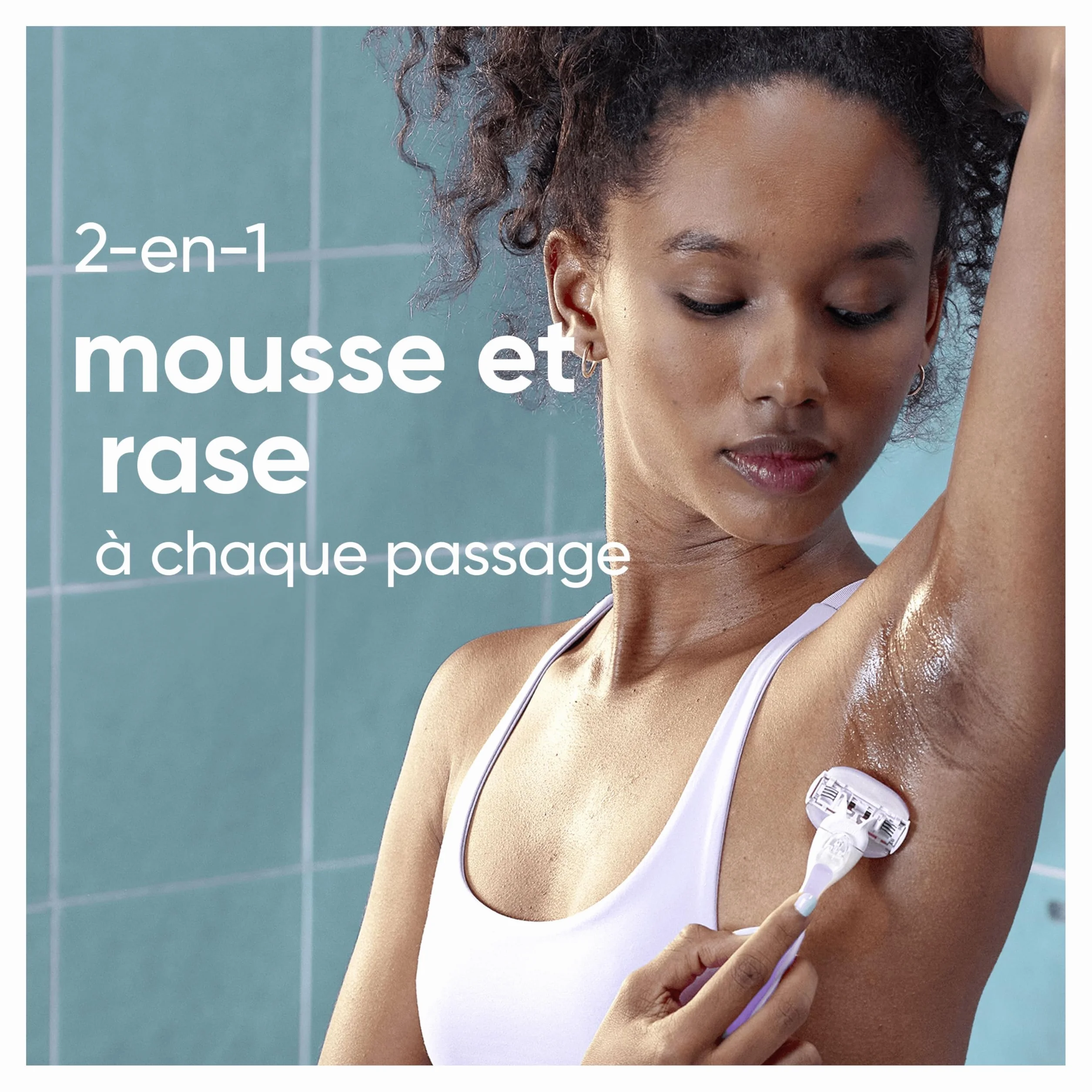 Gillette Venus Lames de Rasoir Femme ComfortGlide Breeze Pack de 4 Rechanges Cartouche Gel Parfumé Bande Lubrifiante Mousse Rase 30 Jours