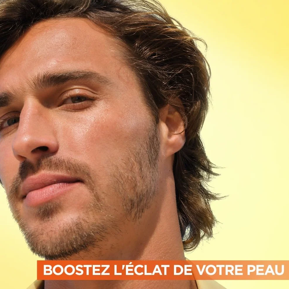 GARNIER Skin Active Vitamine C Sérum Éclat Anti-Taches Brunes 4% Niacinamide Vitamine C Acide Salicylique Melasyl 30 ml