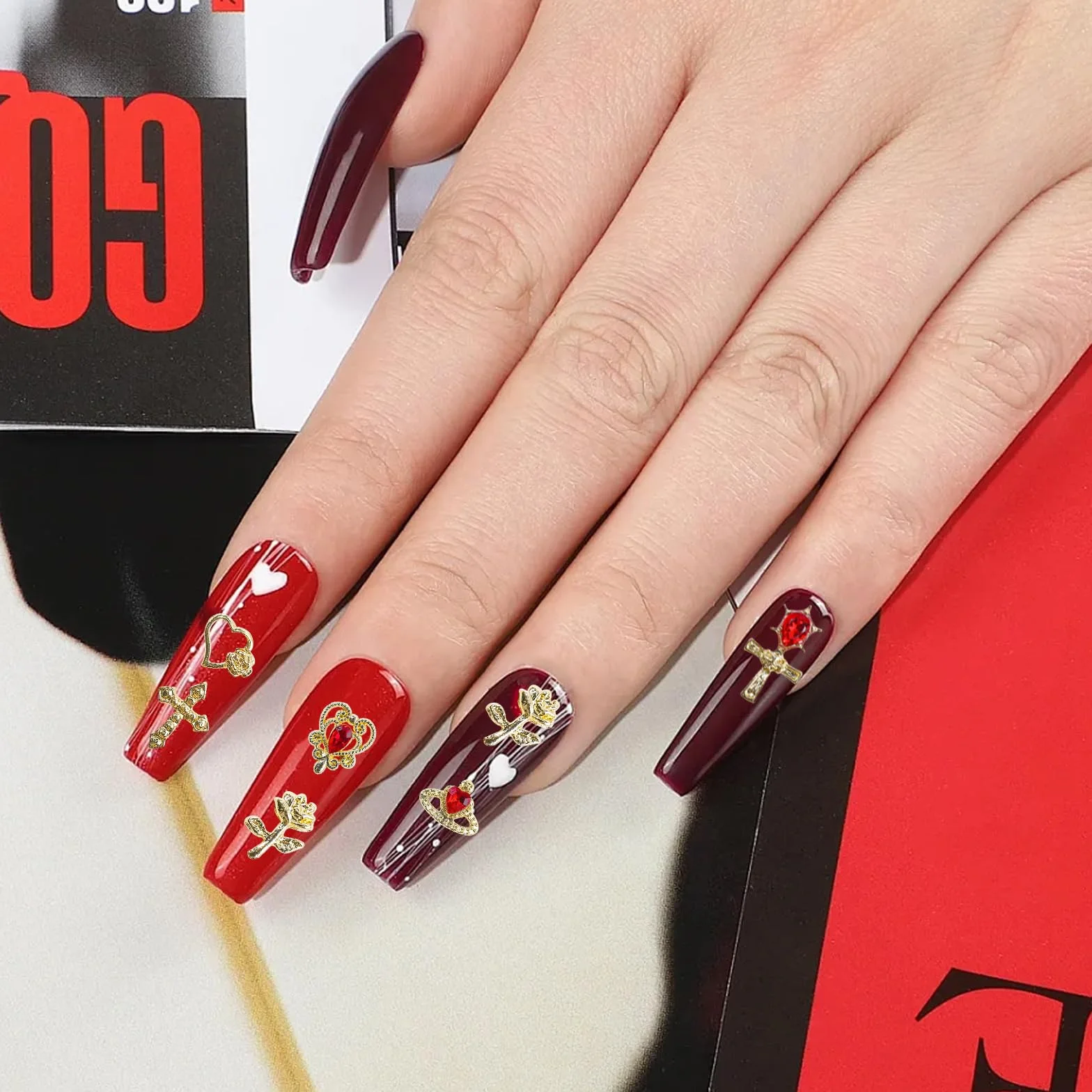 70 Pièces 3D DIY Ongles Charmes Or, Croix Rose Coeur Vierge Marie Décorations d'Art d'Ongle