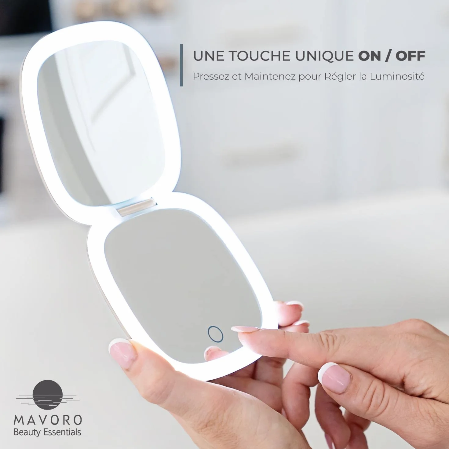 Miroir de Maquillage de Voyage Éclairé LED Rechargeable 1X/10X Lumière Diurne Capteur Tactile USB Or Champagne