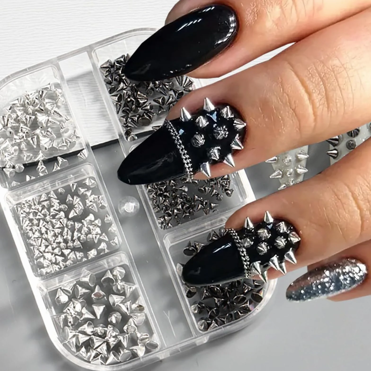 Shimmerz Lot de 6 clous métalliques style punk pour ongles, pendentifs 3D gothiques, bijou en alliage
