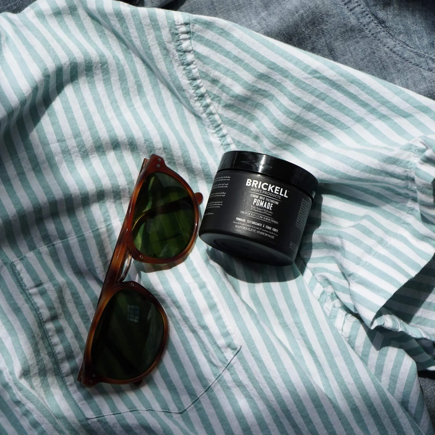 Brickell Men's Pommade texturisante forte tenue, naturelle et biologique, coiffante pliable, 56,7 g, parfumée