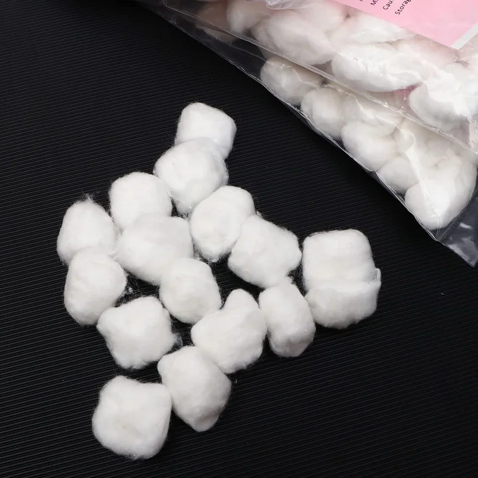 Boules de coton démaquillantes 300pcs pour usage domestique salon de beauté