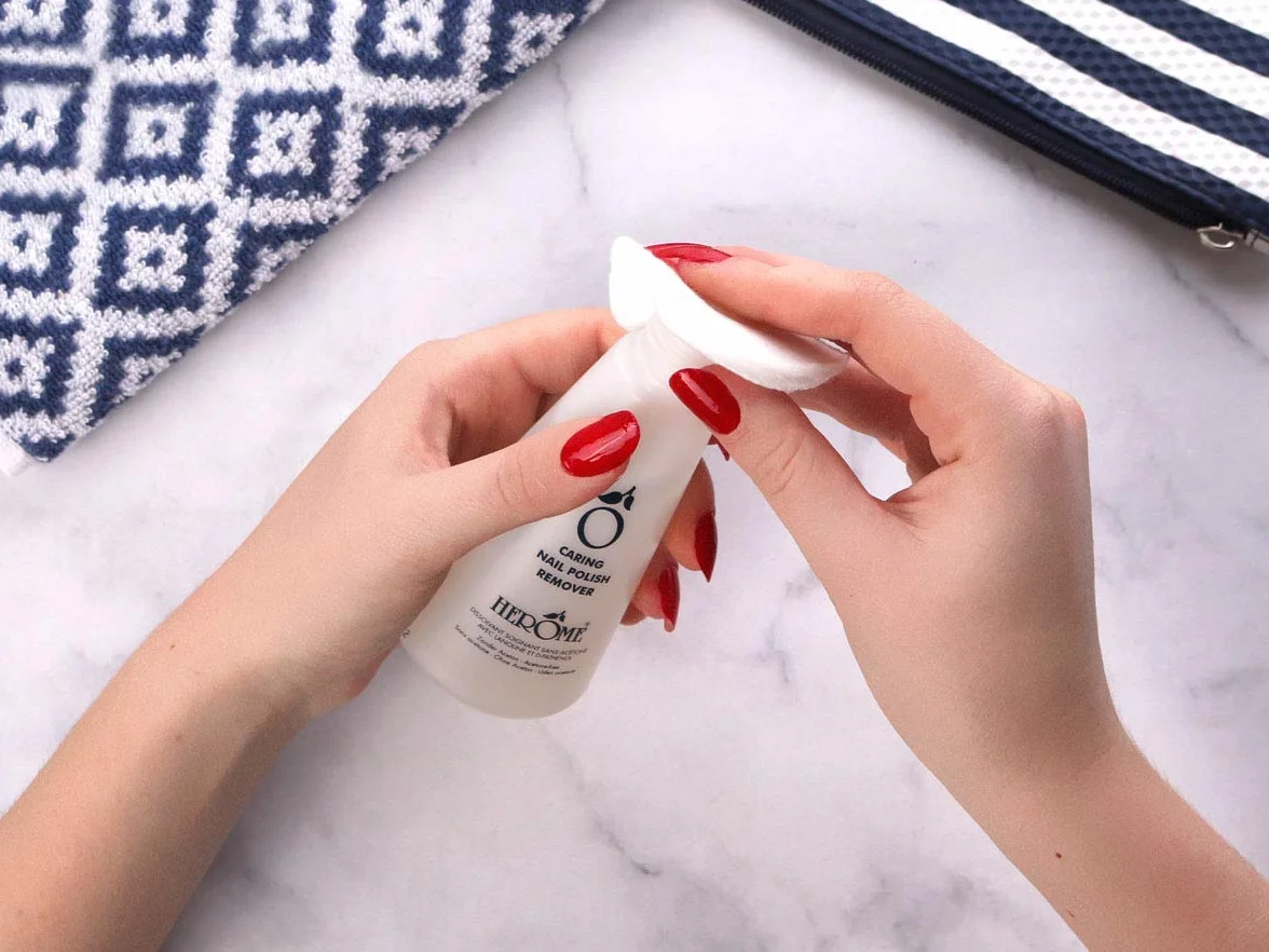 Herome Dissolvant Soignant Pour Vernis à Ongles Sans Acétone 120ml