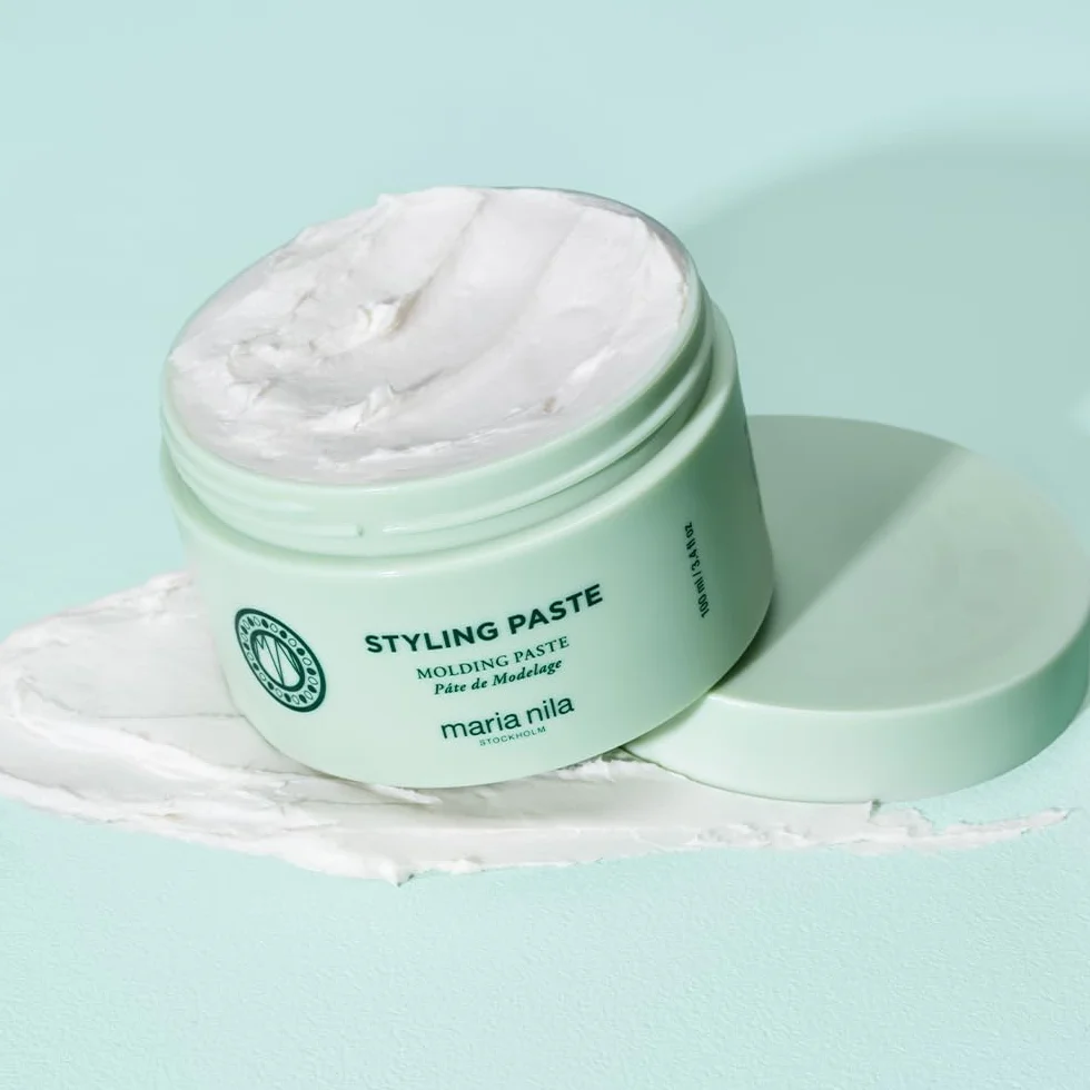 Maria Nila Styling Paste/Gneiss, tenue 2/5, pâte coiffante épaississante et flexible, idéale pour les cheveux longs et courts