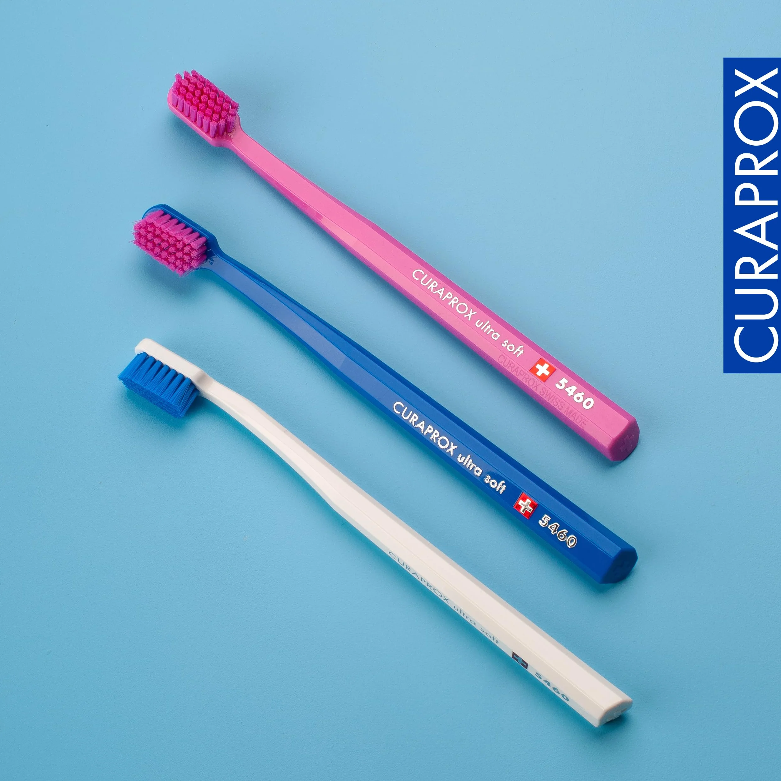 Curaprox CS 5460 Brosse à dents Ultra-Douce Soin des Gencives Poils Curen Ultra Doux Fabriqué en Suisse
