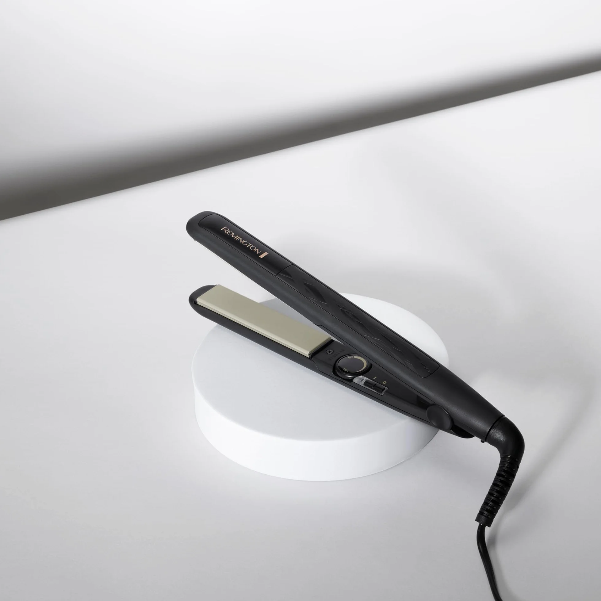 Remington Fer à Lisser S3500 Lisseur Cheveux Céramique Tourmaline Antistatique 4X Protection