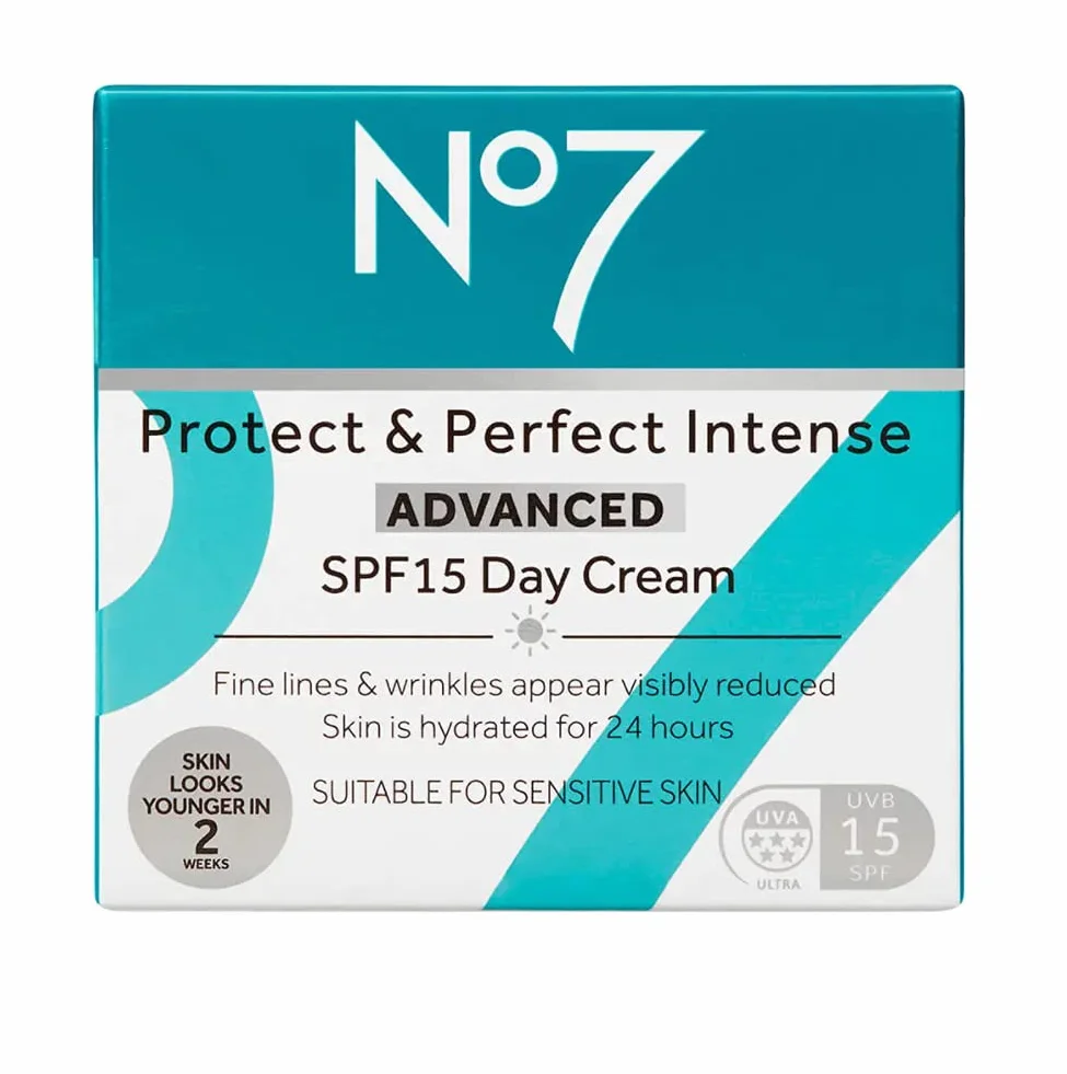 No7 Protect & Perfect Lot de 2 crèmes de jour et de nuit 50 ml