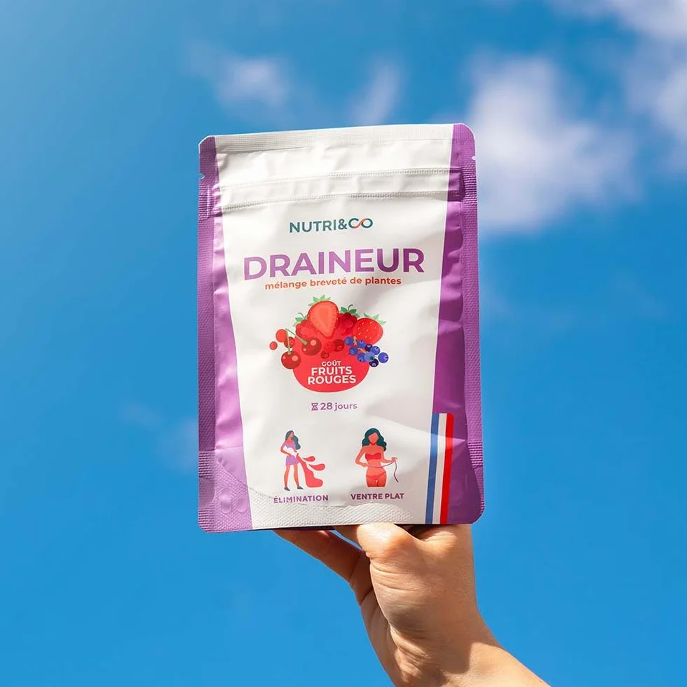 NUTRI & CO Draineur Rétention d’Eau Puissant - Poudre de Cassis & Extraits de Plantes Breveté Elimreal® - Ventre Plat & Ballonnements - Goût Fruits Rouges 100g Vegan