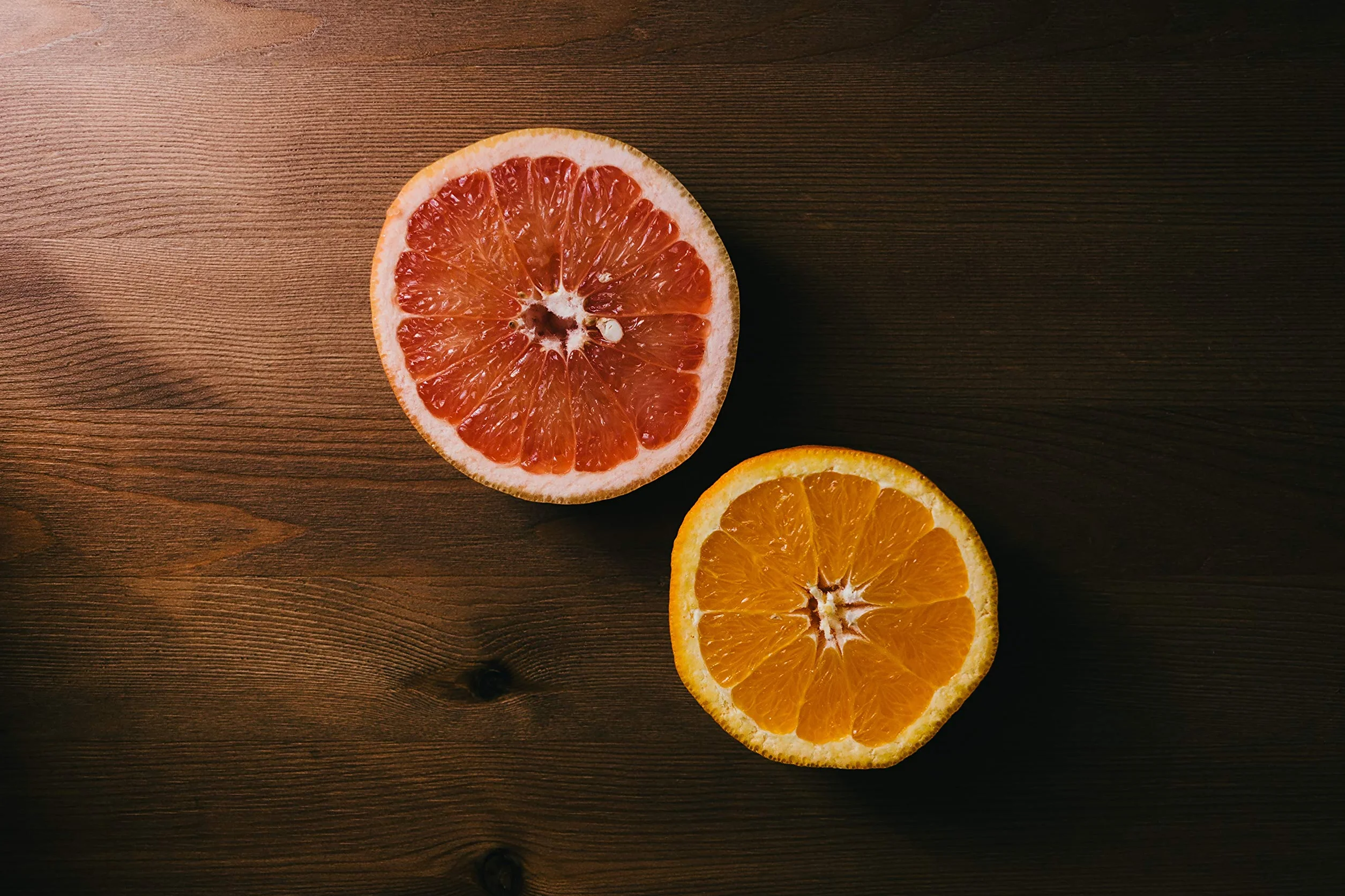 Dr. Spiller Crème de nuit à la vitamine CPlus Crème de nuit en émulsion WO Teneur en lipides 24 % Régénération pendant la nuit Peau délicate grâce à la réduction des petites cellules de