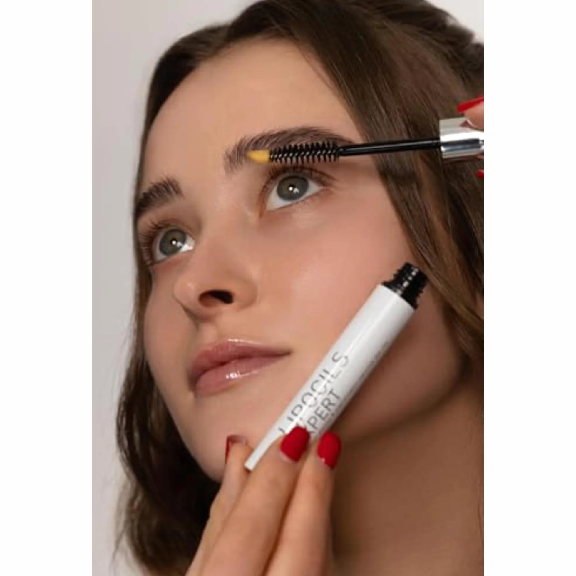 TALIKA - Lipocils Expert - Sérum Pousse des Cils, Courbure & Pigmentation - Complexe Végétal Mythique, Peptide Expert Anti-Âge - 96% d'Ingrédients d'Origine naturelle - Cure 1 Mois, 3,8 ml