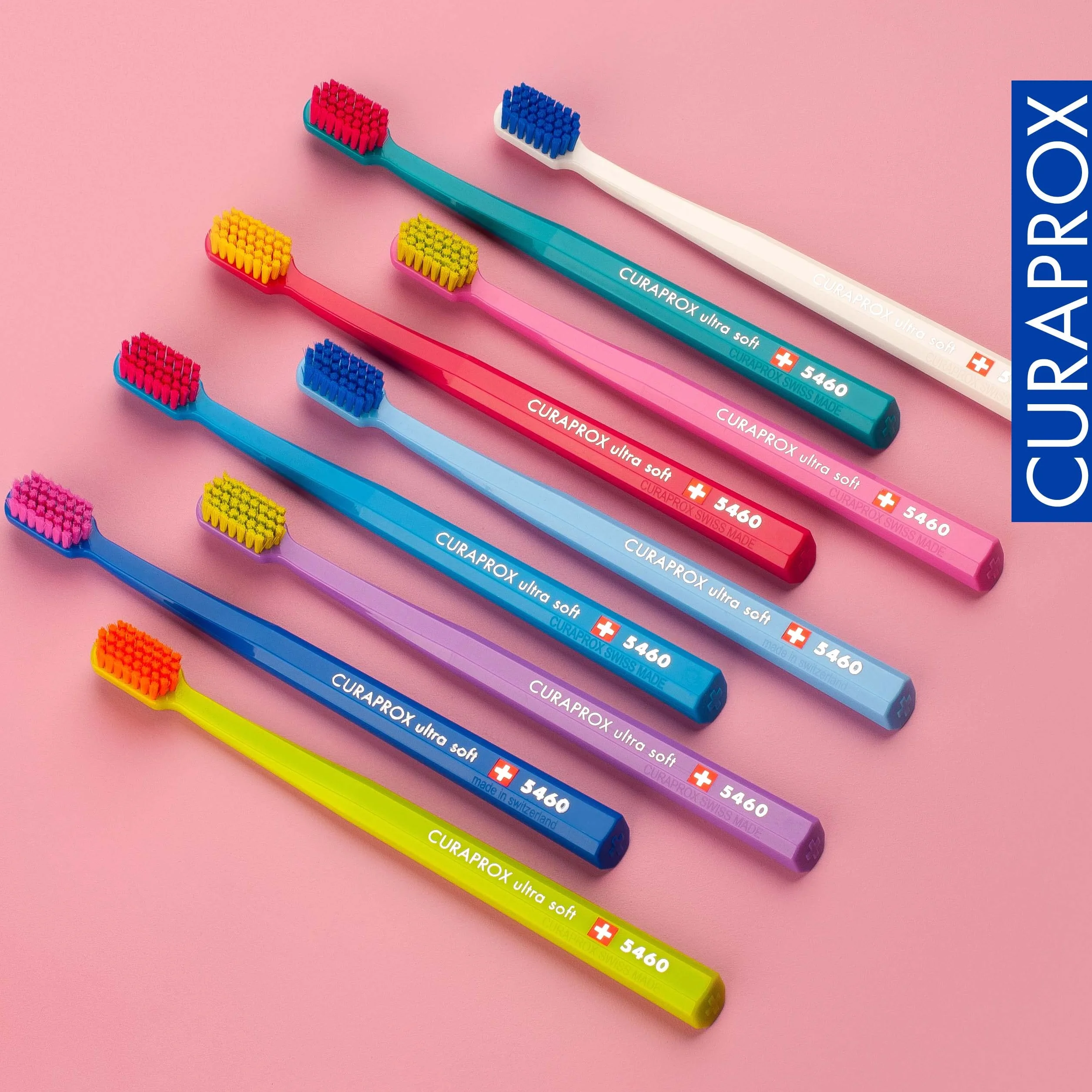 Curaprox CS 5460 Brosse à dents Ultra-Douce Soin des Gencives Poils Curen Ultra Doux Fabriqué en Suisse