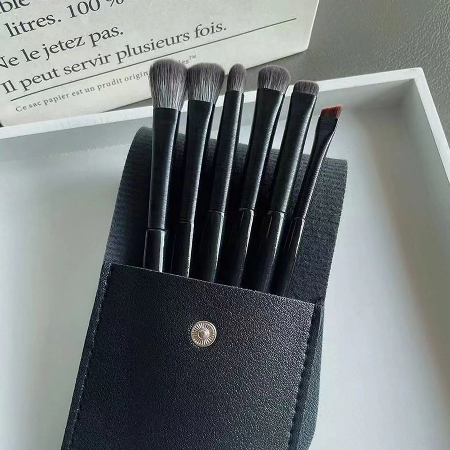Pinceaux Maquillages 6 PCS Set, Pinceau de Maquillage EyeLiner, Pour Sourcils Yeux Cil Angle Incliné ultra fin