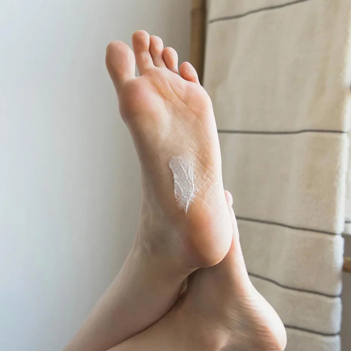 Alvadiem Gommage Pieds Nourrissant Exfoliant Anti-Rugosités 75 ml