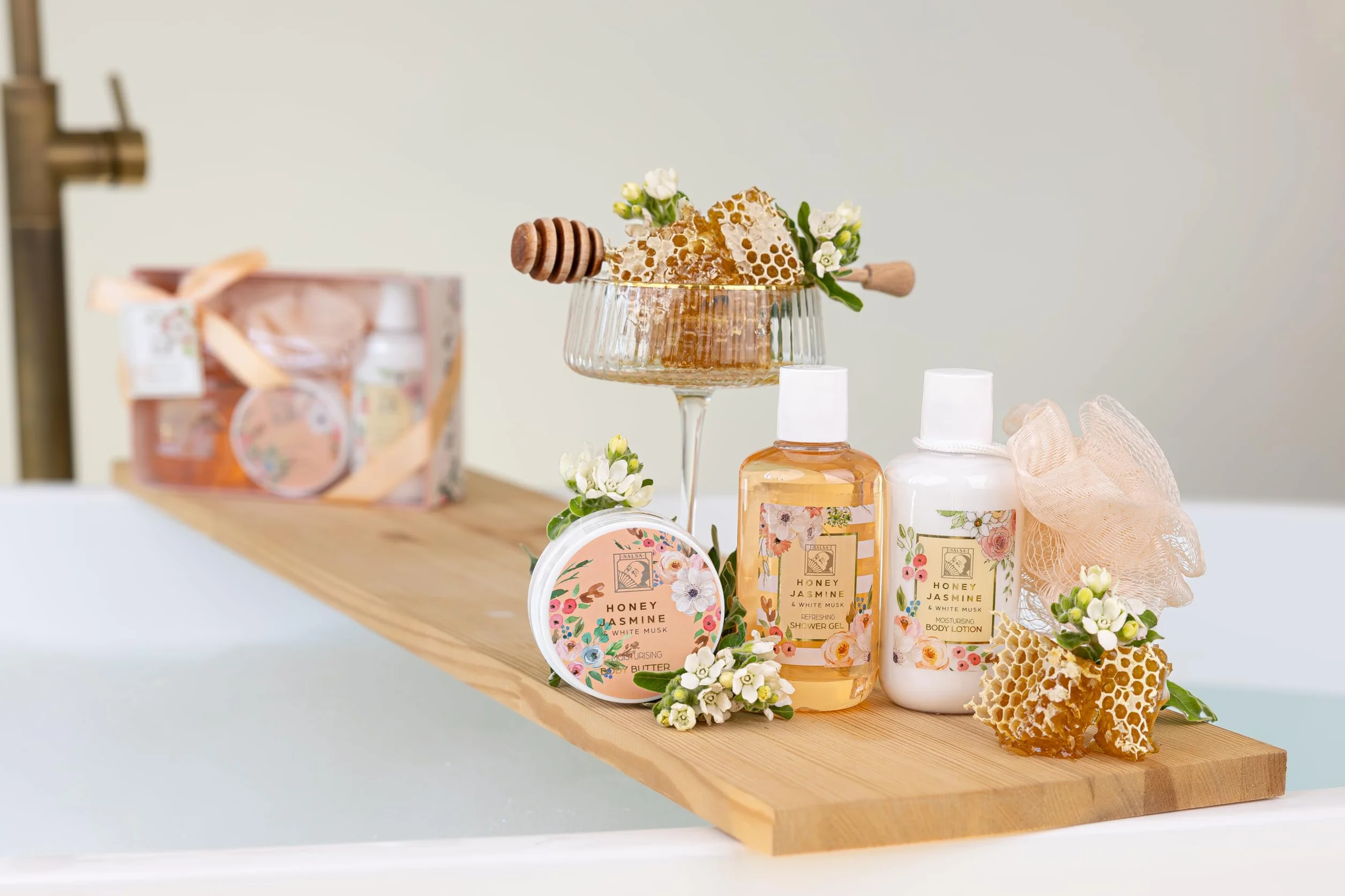Accentra Set cadeau de douche HONEY JASMINE 4 pièces gel douche lotion beurre corps
