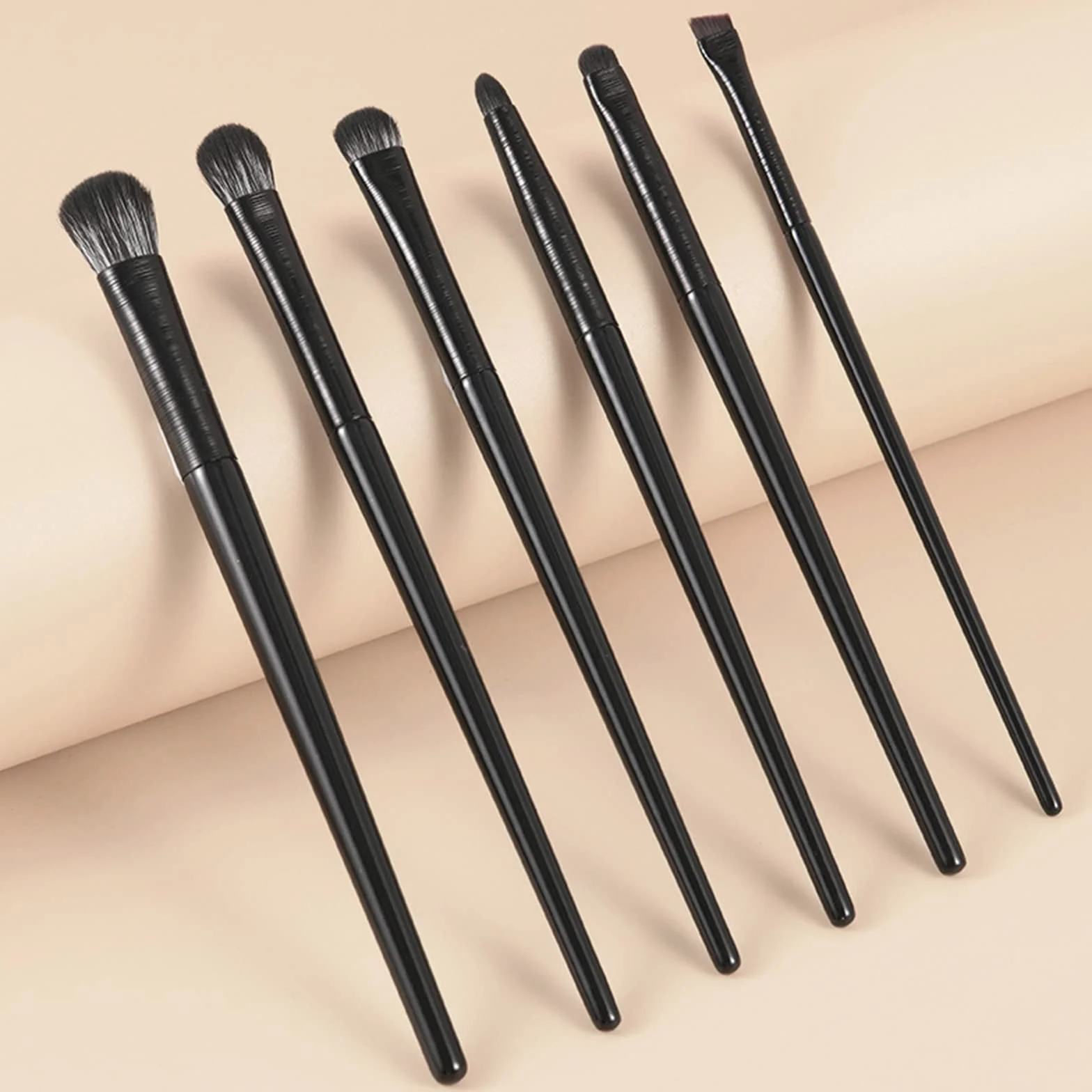 Pinceaux Maquillages 6 PCS Set, Pinceau de Maquillage EyeLiner, Pour Sourcils Yeux Cil Angle Incliné ultra fin