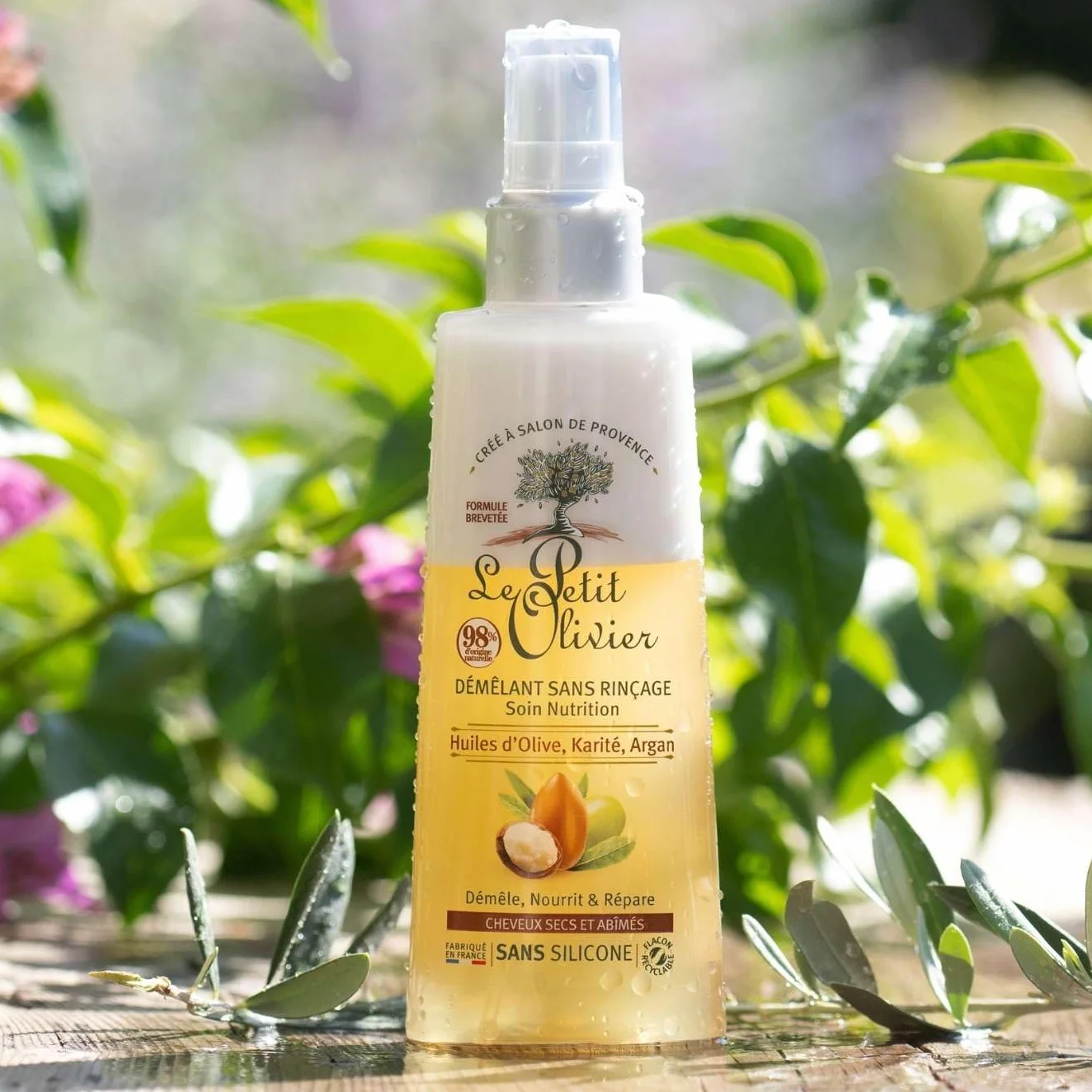 LE PETIT OLIVIER Spray Démêlant Soin Nutrition 150 ml Sans Rinçage Cheveux Secs Abîmés Sans Silicone Fabriqué en France