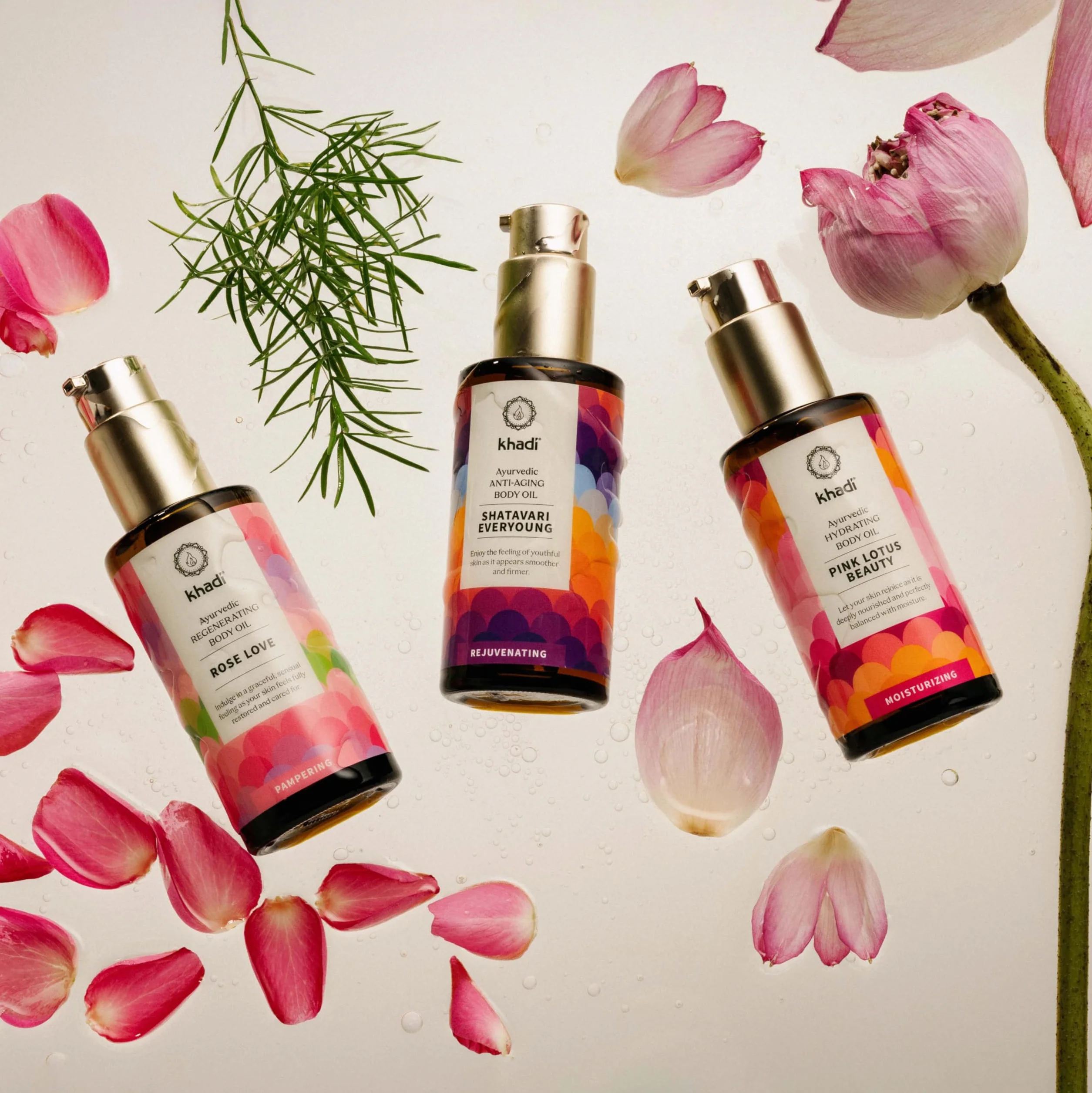 khadi PINK LOTUS BEAUTY Huile de corps Élixir Ayurvédique - Huile sensorielle harmonisante et hydratante - 100% végétale et naturelle - 100 ml