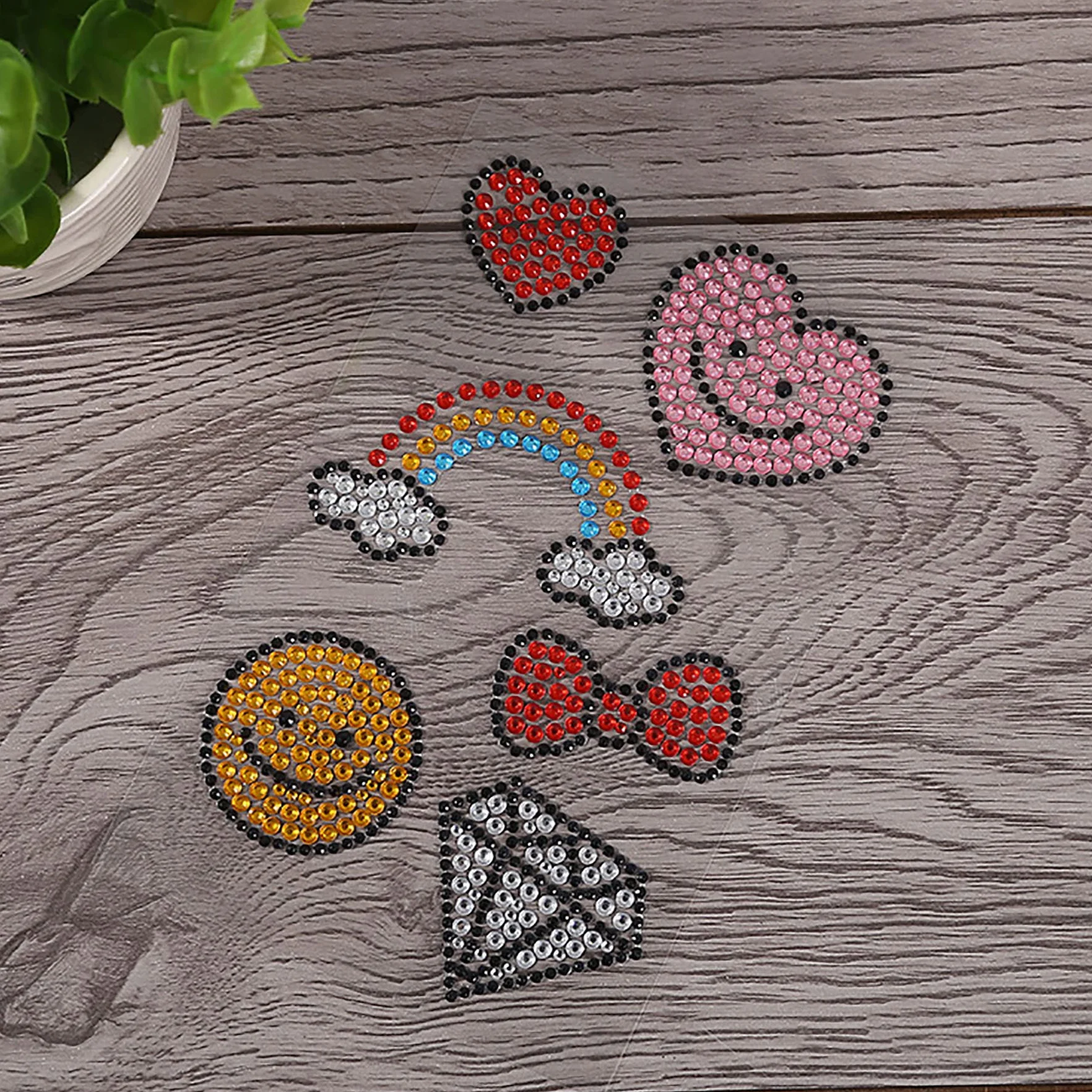 Pierres Précieuses Adhésif Acrylique Strass Autocollant 900 pièces pour DIY Décoration Maquillage Manucure