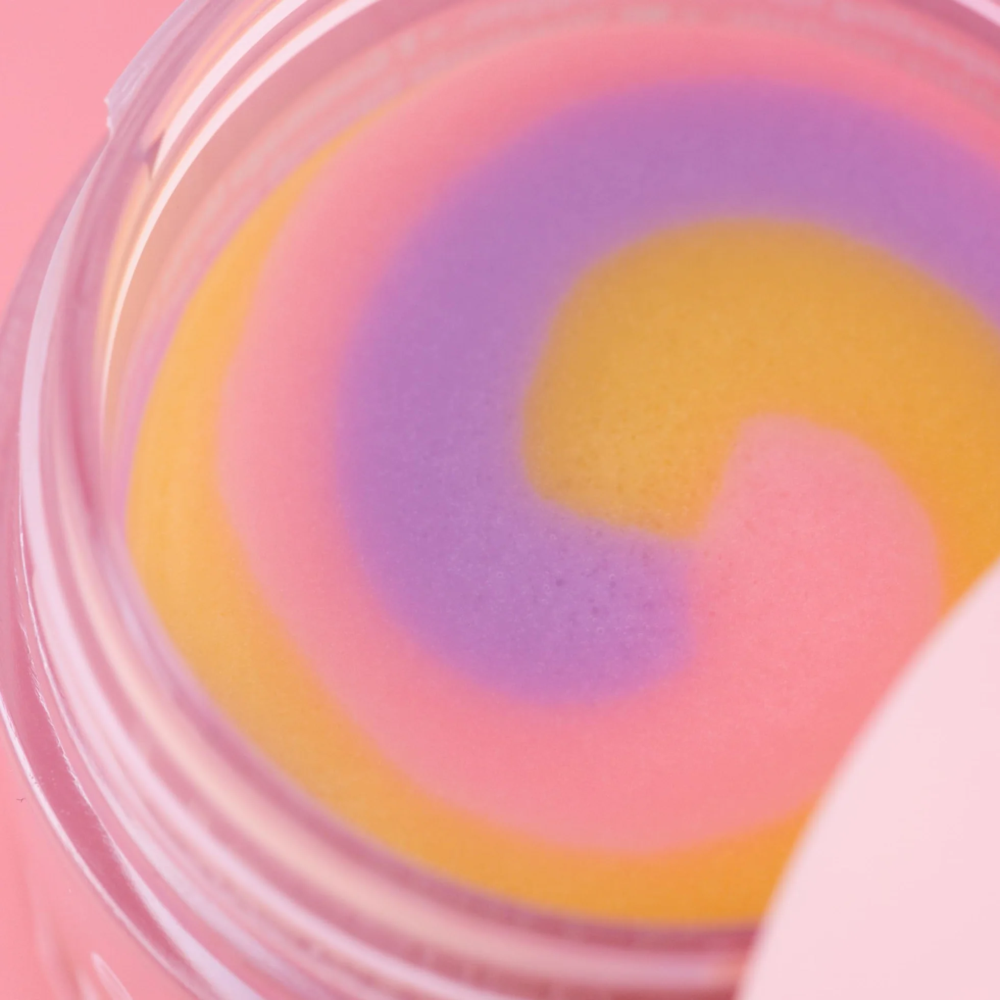 essence LIP swirl sugar scrub gommage protecteur naturel 8g