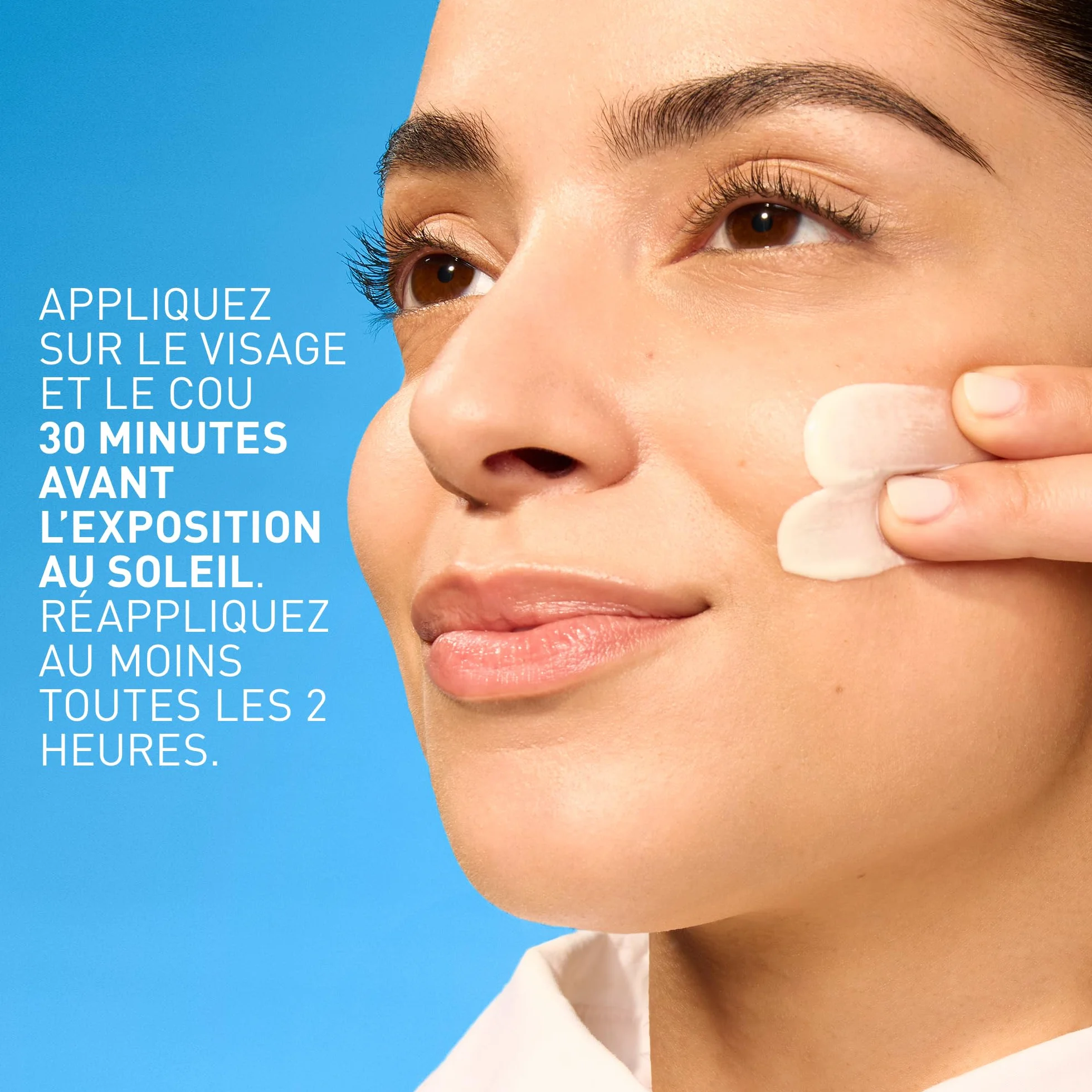 CeraVe Fluide Invisible SPF 50+ Très Haute Protection Solaire Visage Peaux Normales à Grasses Matifiant 12H Base Maquillage Niacinamide Vitamine E