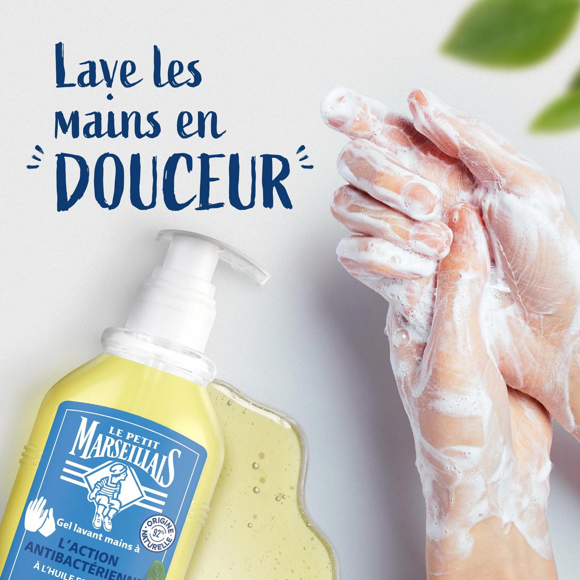 Le Petit Marseillais Recharge Gel Lavant Action Anti-Bactérienne 300 ml Savon Liquide Huile Essentielle Sauge 92% Ingrédients Naturels