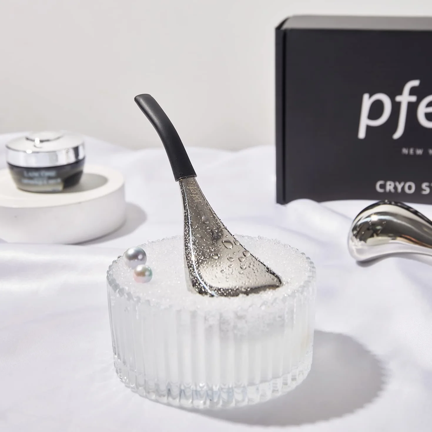 Pfefe Cryo Sticks Ice Globes - Outils de Soins de la Peau du Visage et Des Yeux - Bâtons de Cryo en Acier Inoxydable Pour - Globes de Massage Rafraîchissant Avec étui de Rangement