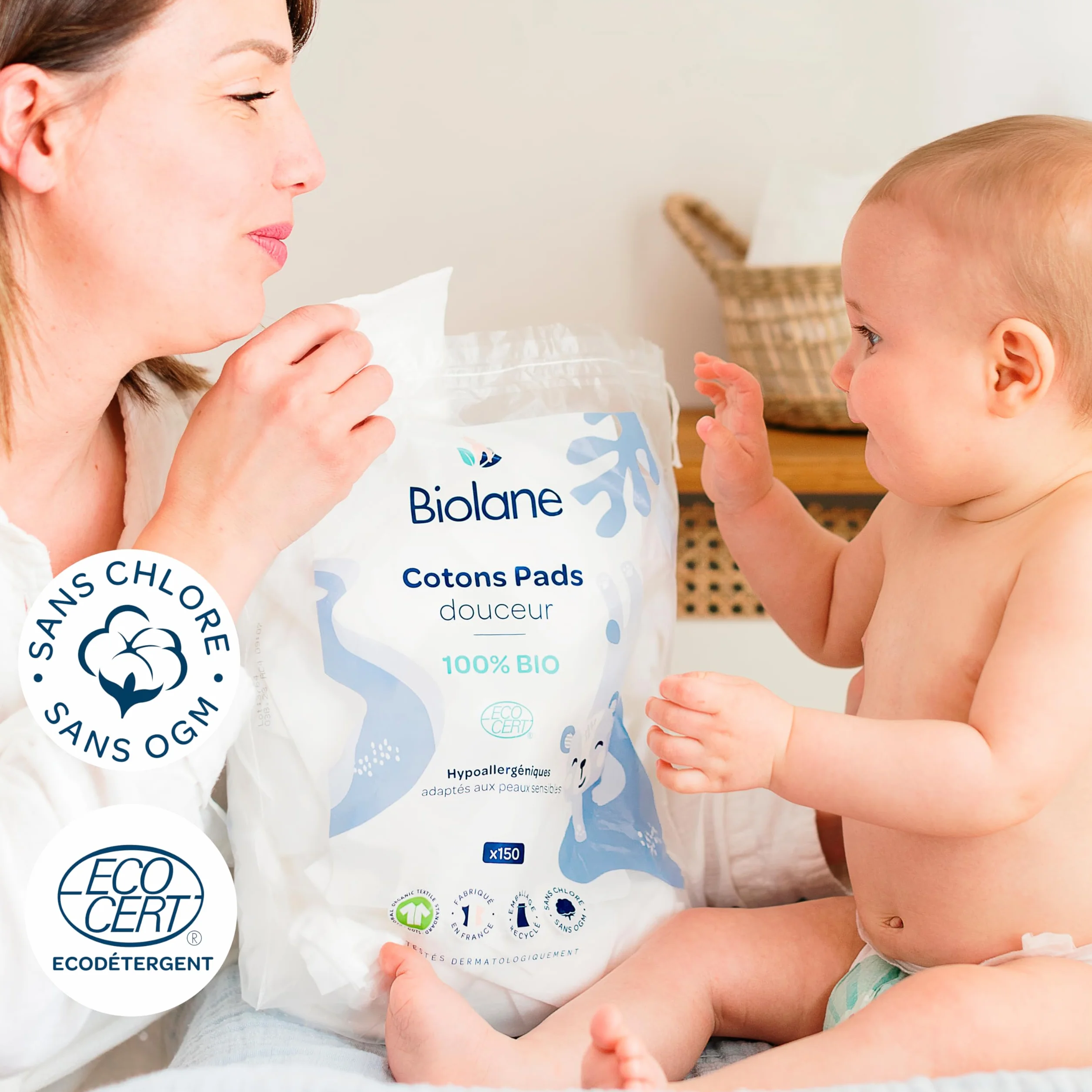 BIOLANE Lot de 3 Cotons pads douceur Bébé 100% Bio 150 Cotons Peaux sensibles Fabriqués en France