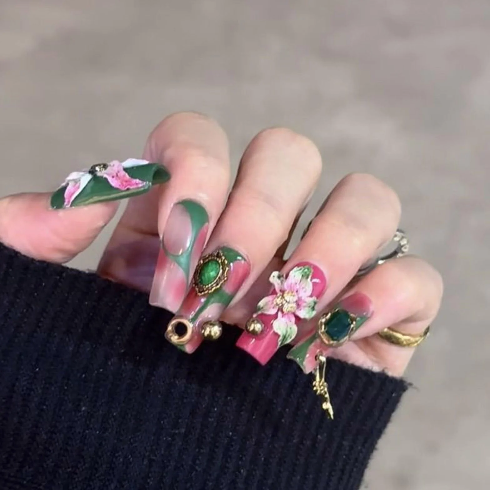 Moule réutilisable en silicone pour nail art motif floral fait à la main modèle de manucure