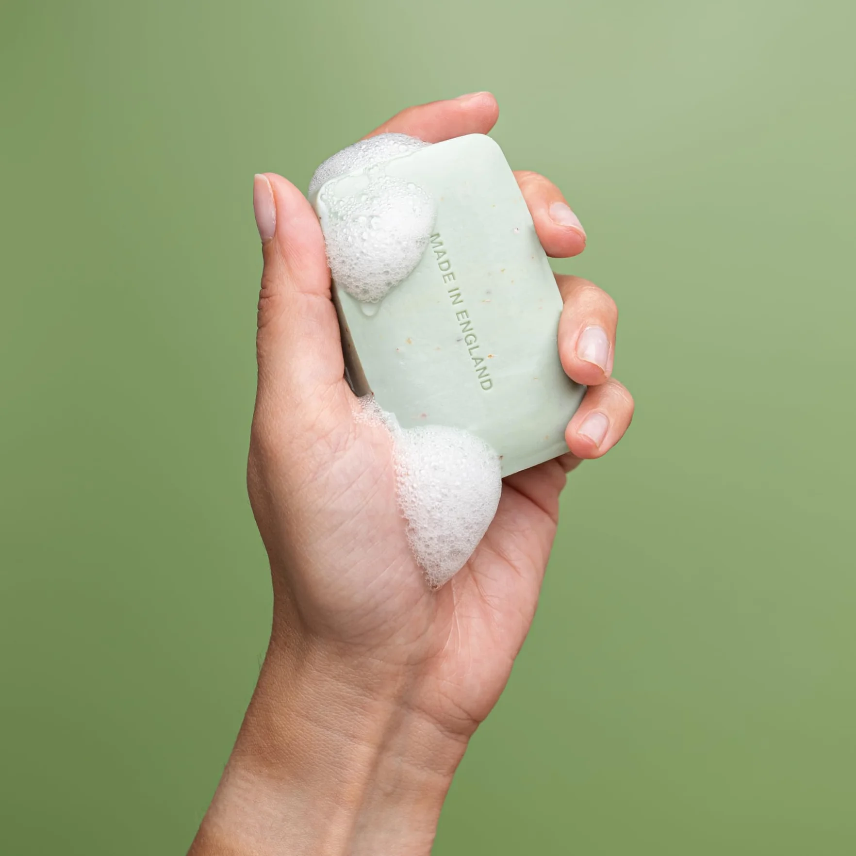 Revitale Savon Avancé à l’Acide Glycolique – Barre Adoucissante Éclatante Lissante Régénérante