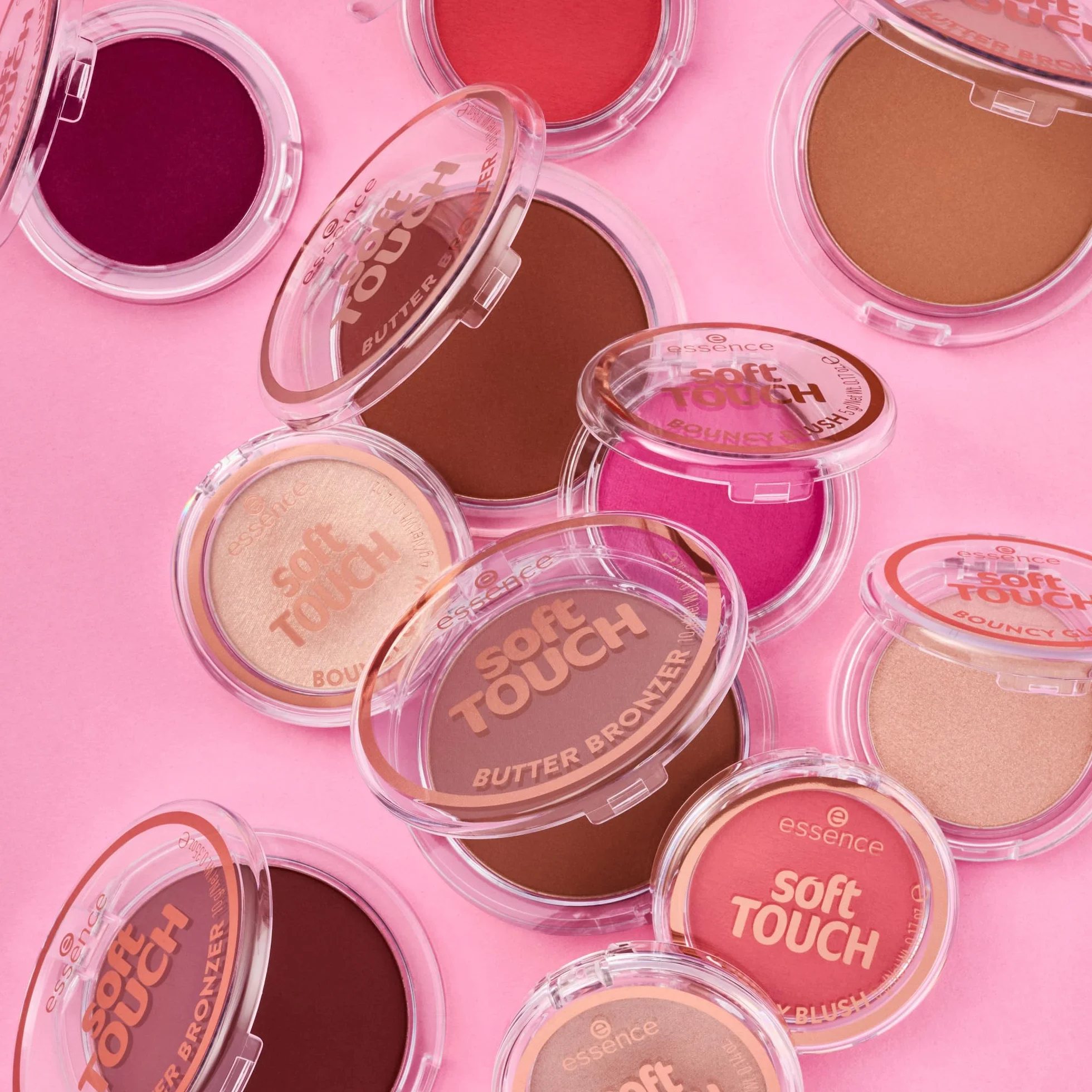 Essence Soft Touch Bouncy Blush Longue Durée Hautement Pigmenté Mat 5g