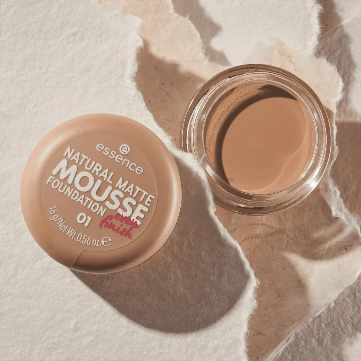 essence Natural Matte Mousse Foundation Fond de Teint Matifiant Couvrant 16g