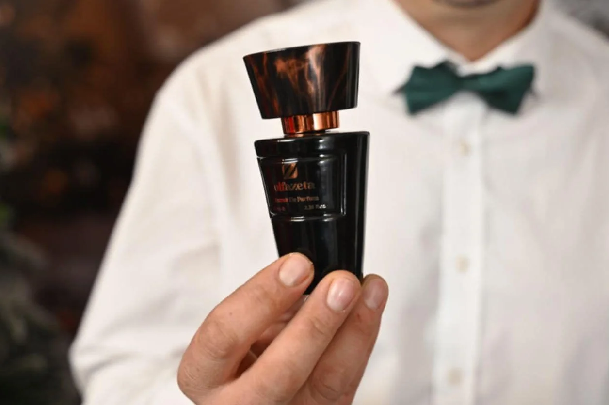 Olfazeta 110 - Extrait de parfum unisexe 70 ml | Parfum fruité poudré avec lys de la vallée, musc et vanille – Longue durée et sensuel