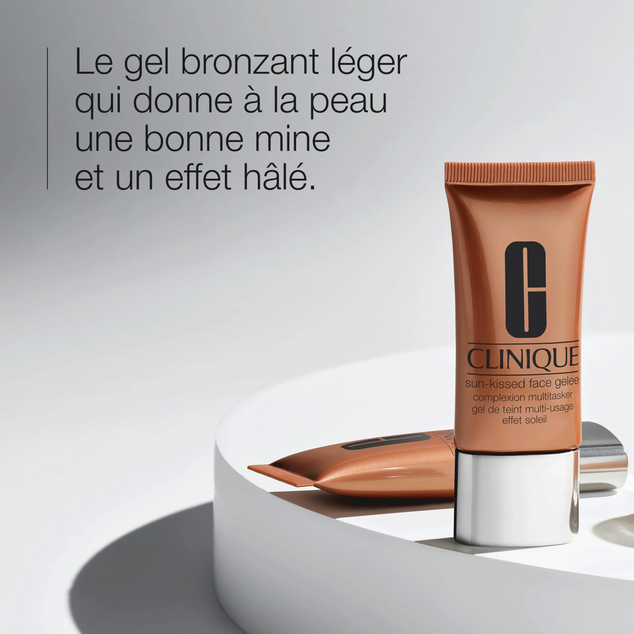Clinique Gel de Teint Multi-usage Effet Soleil - Gel bronzant - Résistant à la sueur et à l'humidité, 30 ml