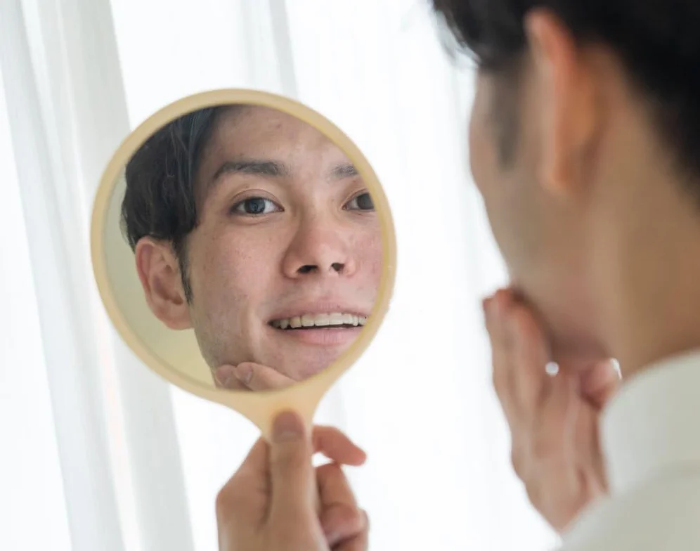 Miroir de Main avec Poignée en Bois, Miroir Coiffeur Portable pour Maquillage Coupe de Cheveux Rasage Soins du Visage