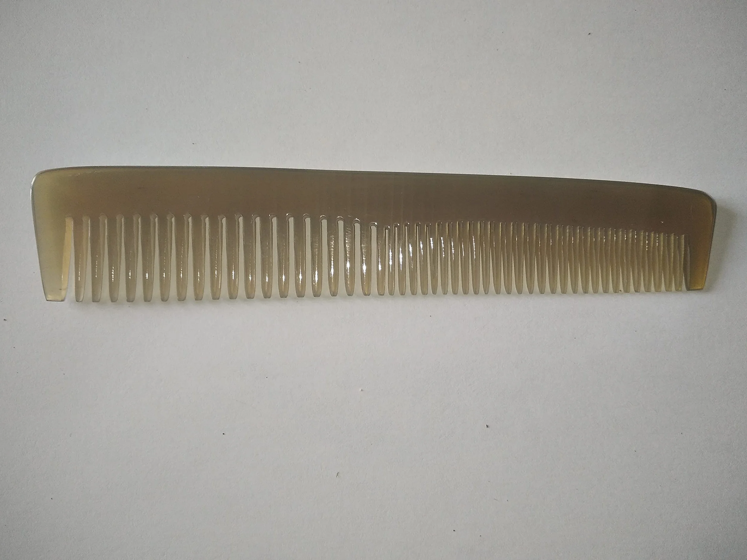Peigne en Corne Naturelle Démêloir 14,5 cm