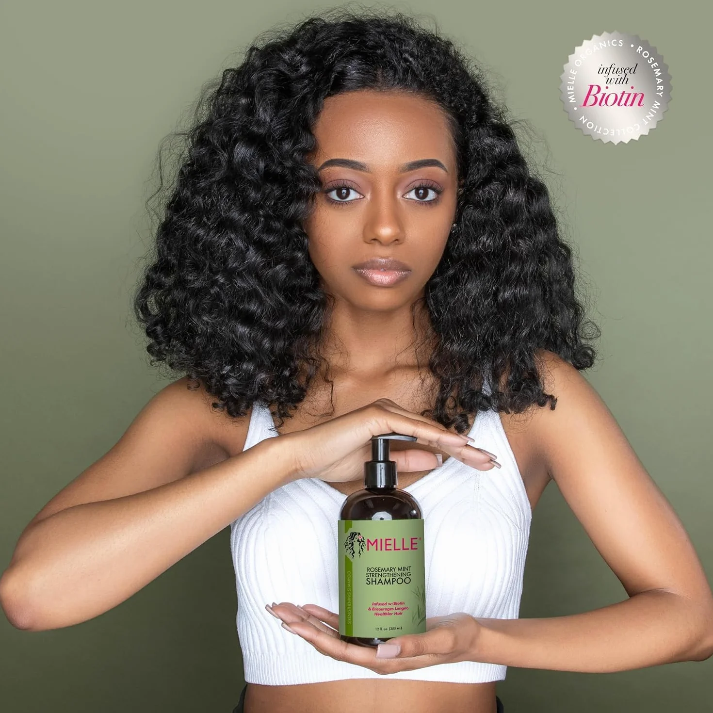 Mielle - Shampooing à la menthe et au romarin avec biotine - Favorise la croissance des cheveux - Renforce les cheveux faibles et cassants - Nettoie en profondeur le cuir chevelu - 355 ml - Lot de 2