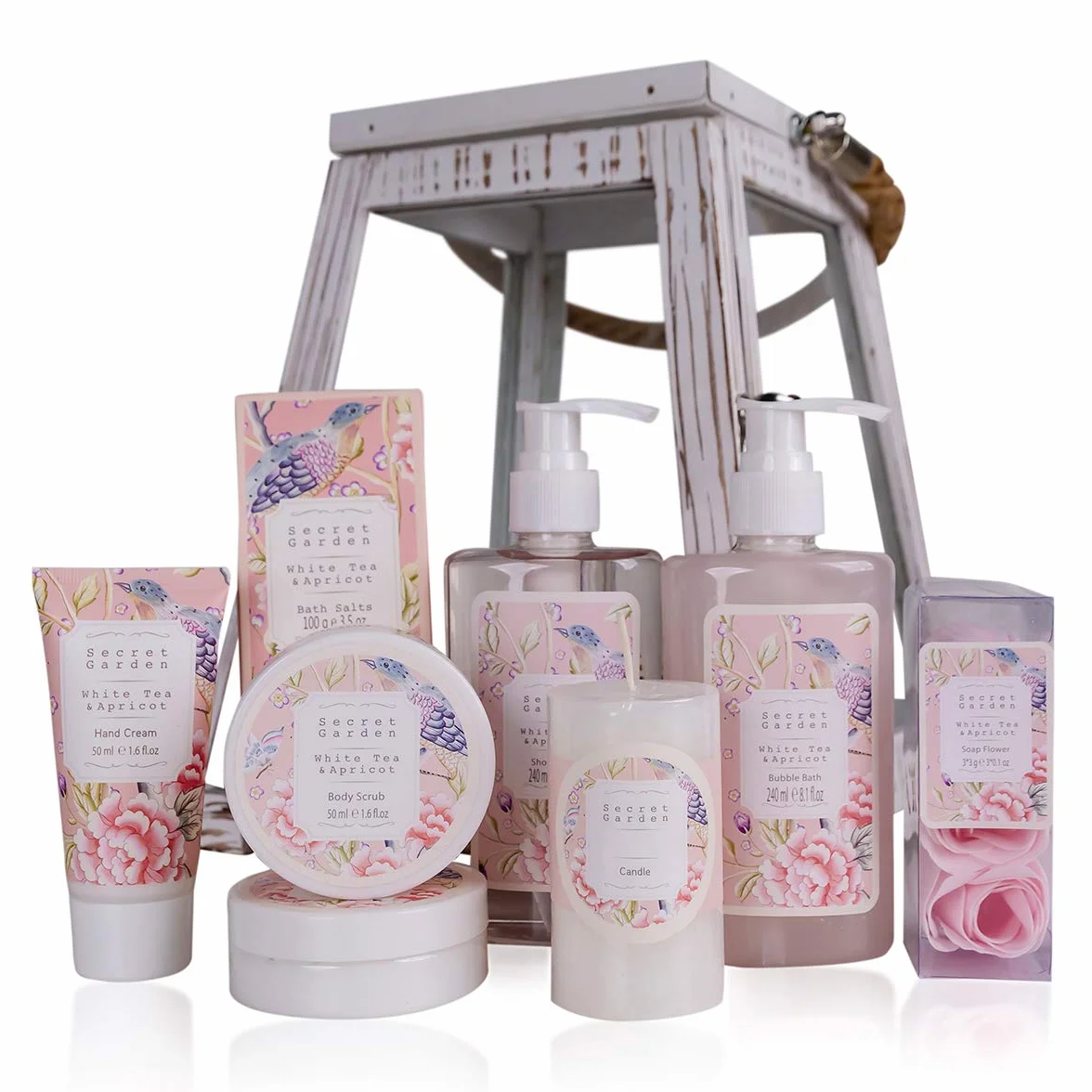 Coffret cadeau Accentra SECRET GARDEN dans une grande lanterne en bois, gel douche, bain moussant, gommage corporel, lotion pour le corps, crème pour les mains, sels de bain et bougie, pour femme