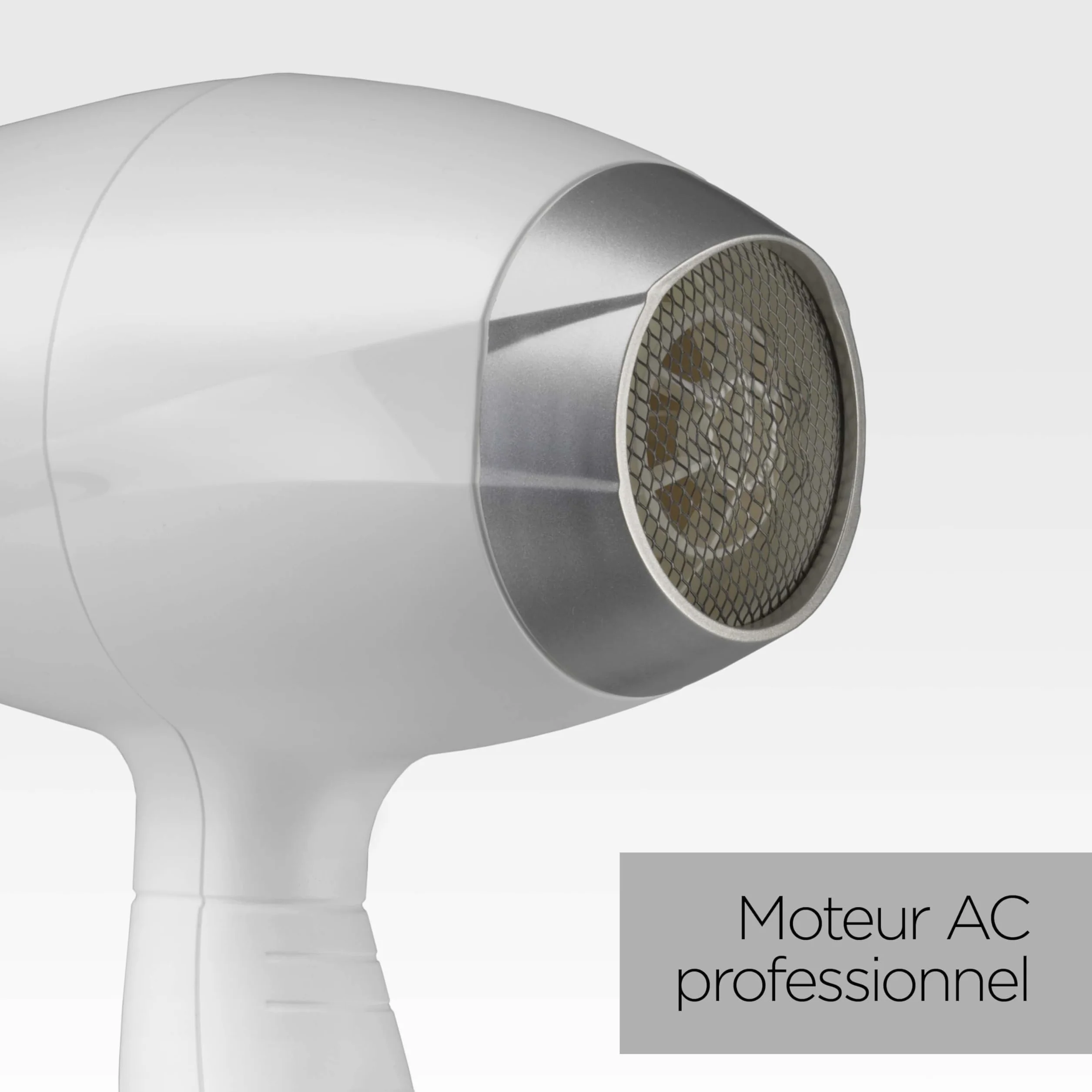 BaByliss Sèche-cheveux Speed Pro 2000 Sèche cheveux 2000W Moteur Professionnel AC Fabriqué en Italie Léger Technologie Ionique Anti-Frisottis 3 réglages température 2 réglages vitesses Blanc 6704WE